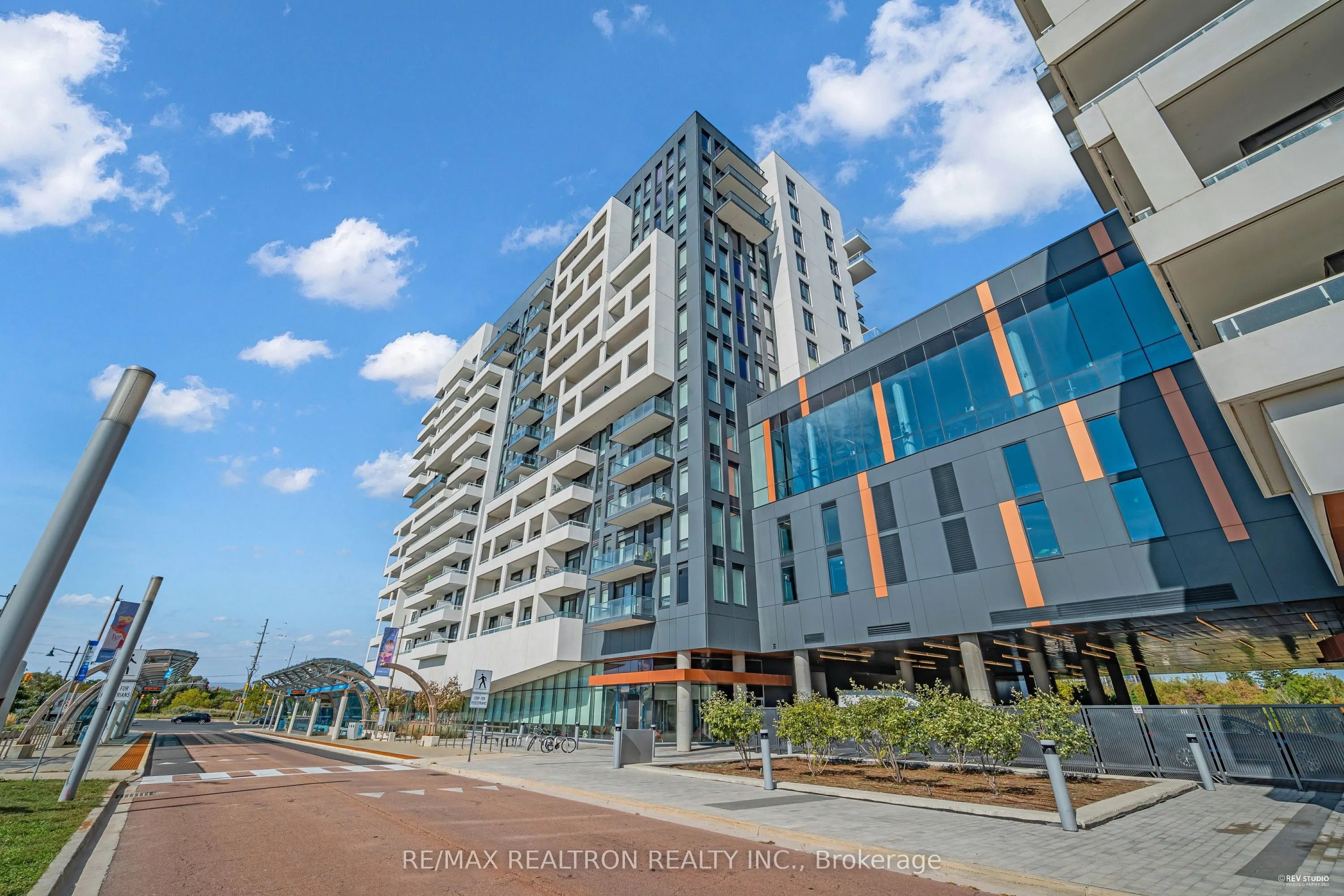 10 Rouge Valley Drive W #1312