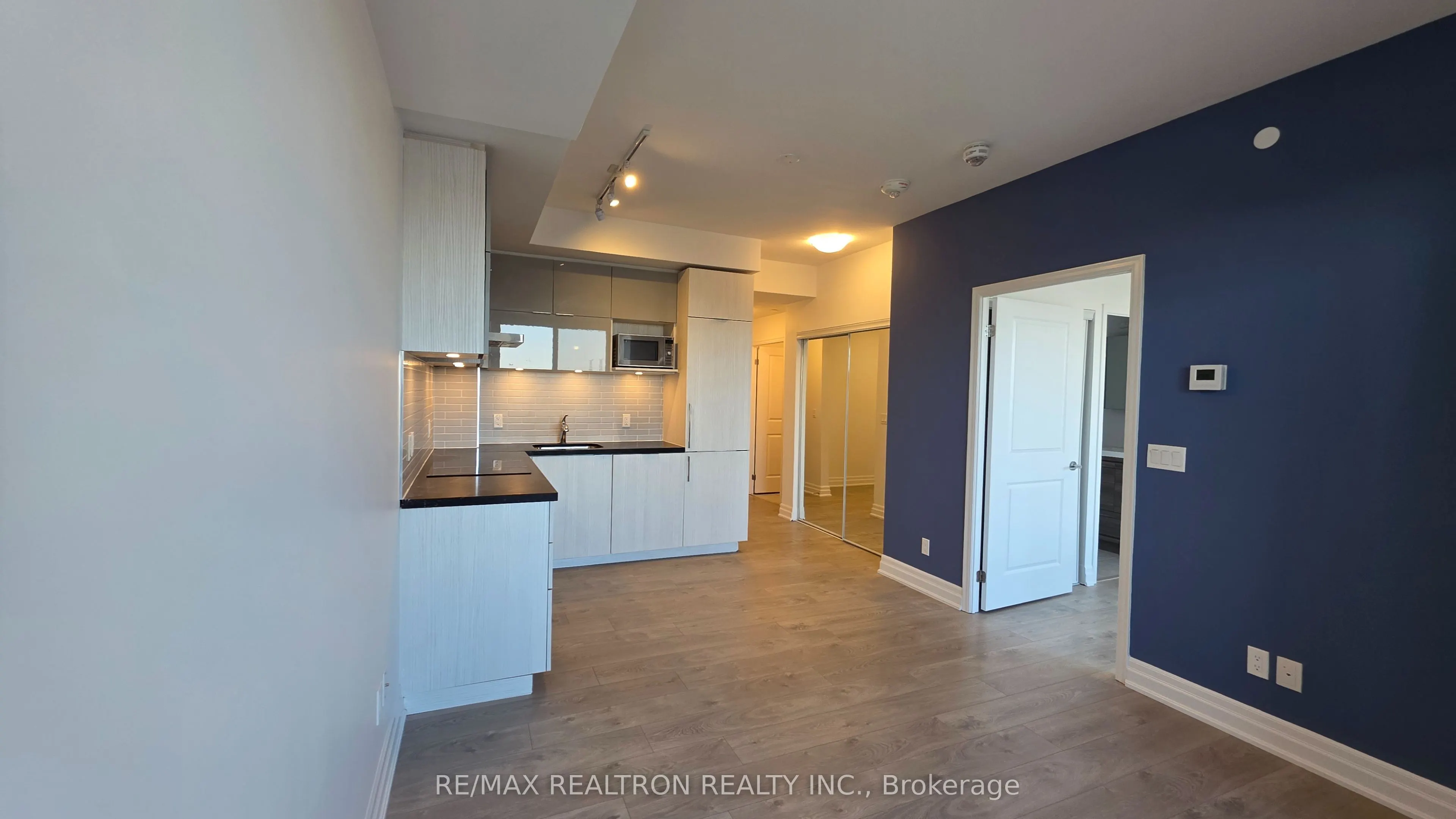 10 Rouge Valley Drive W #1312