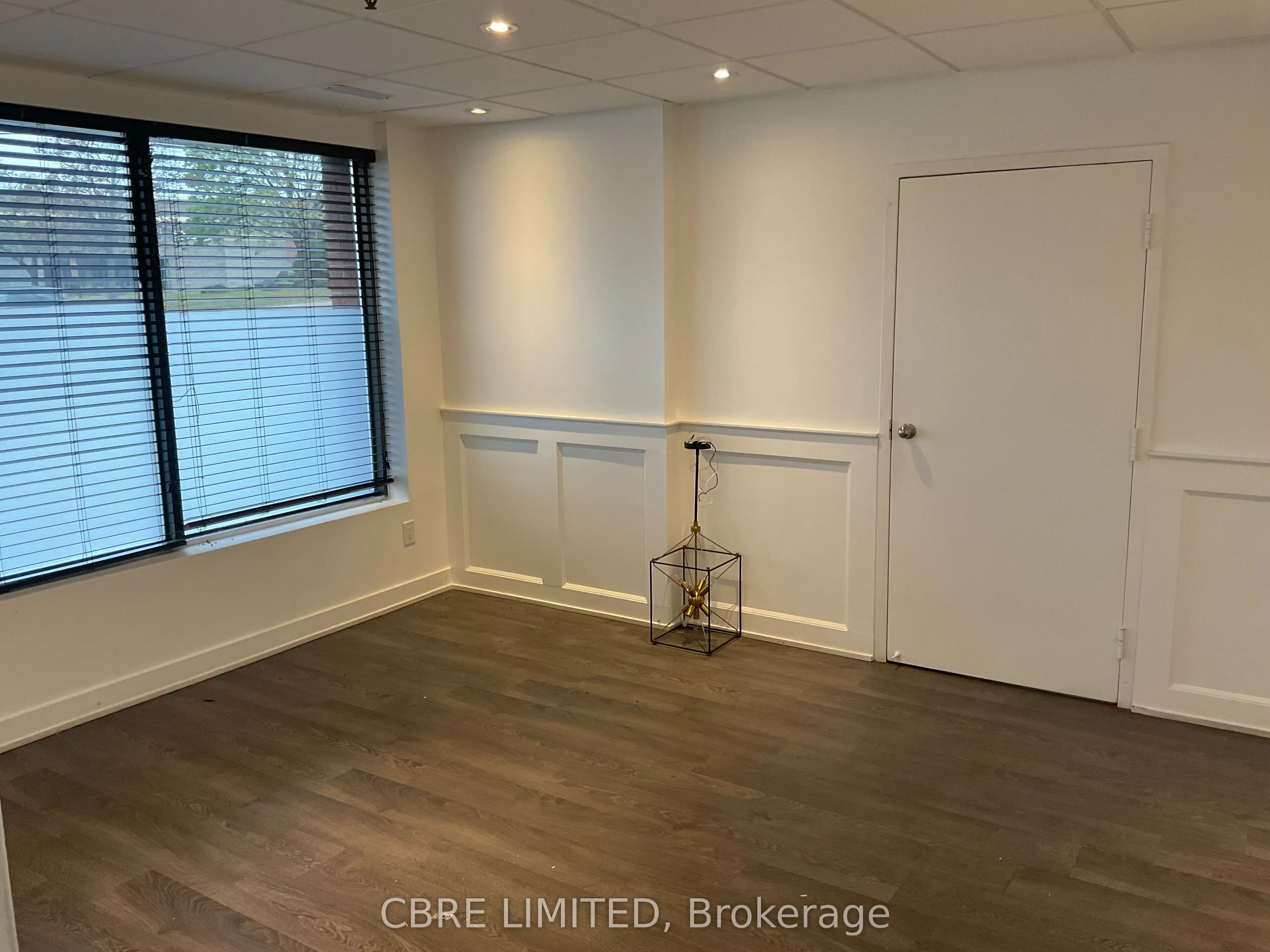 7351 Victoria Park Avenue #6