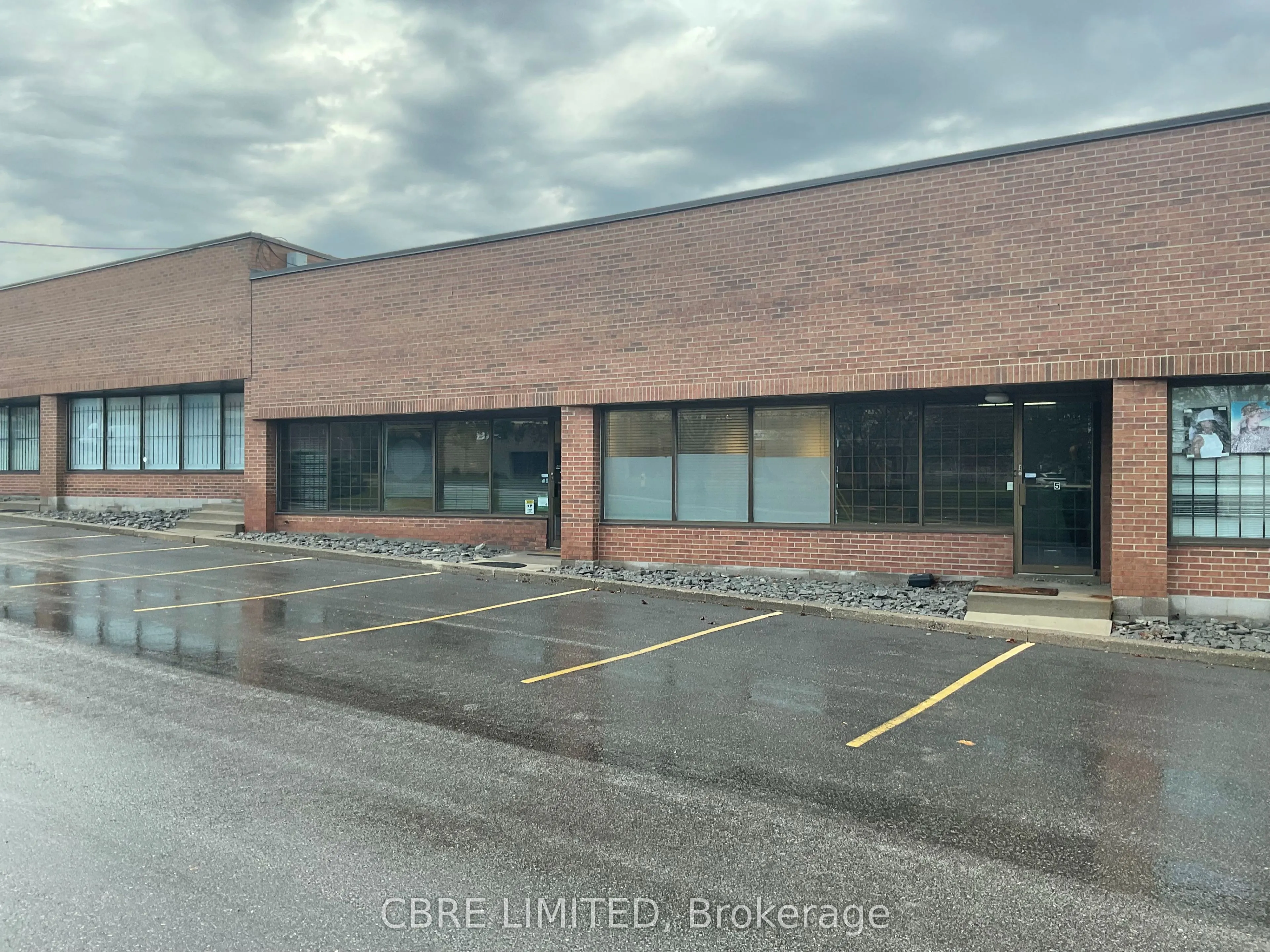 7351 Victoria Park Avenue #6