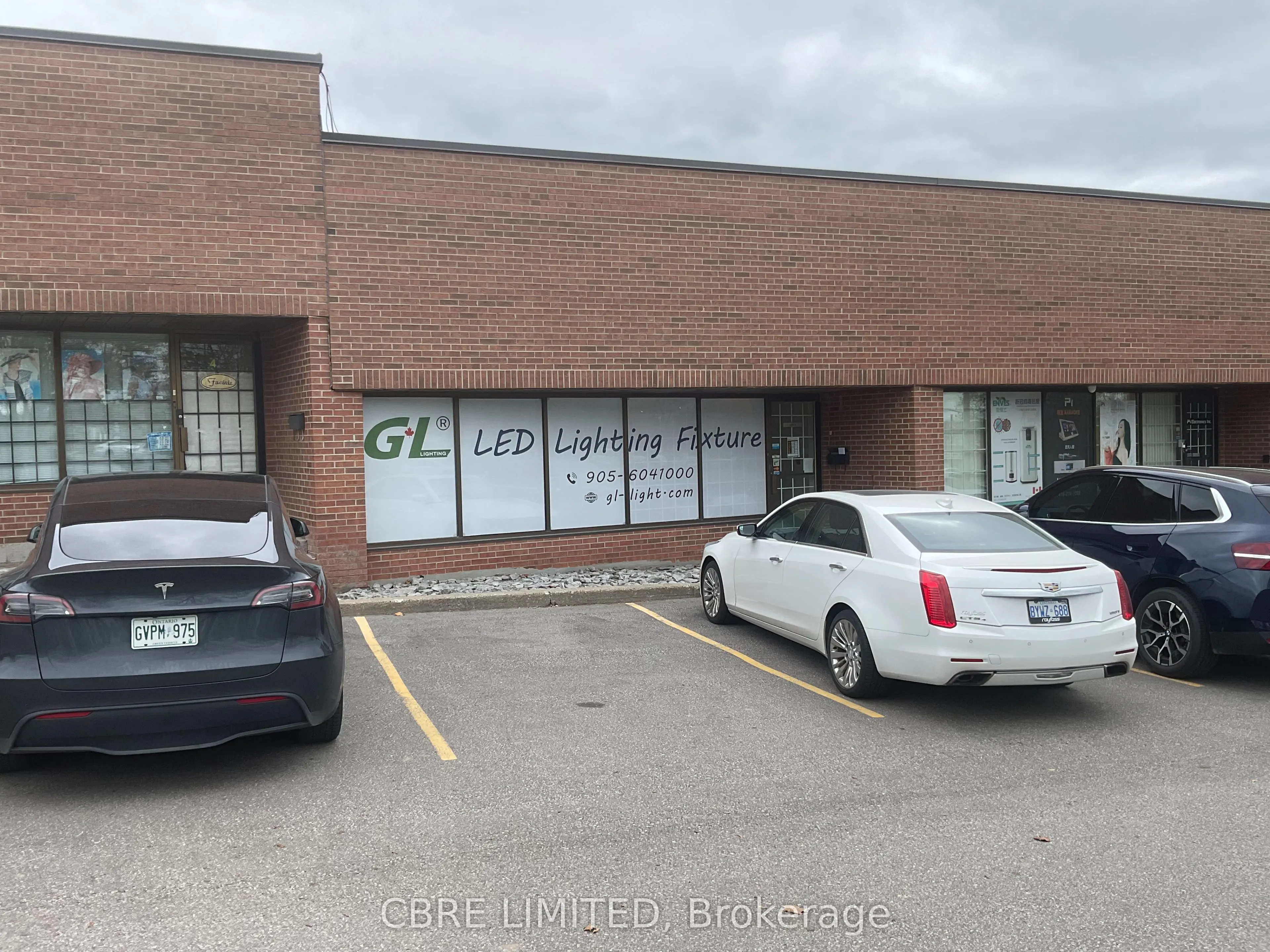 7351 Victoria Park Avenue #3