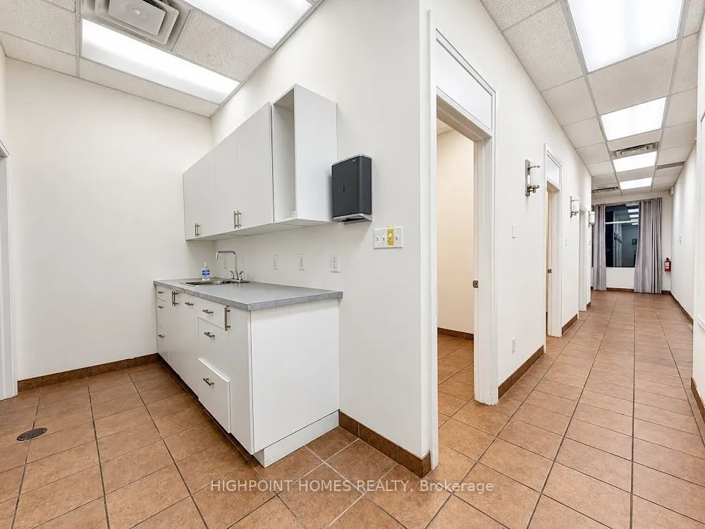 10066 Bayview Avenue #7