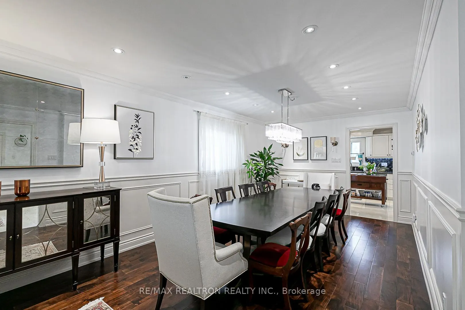 9 Hyde Park Drive