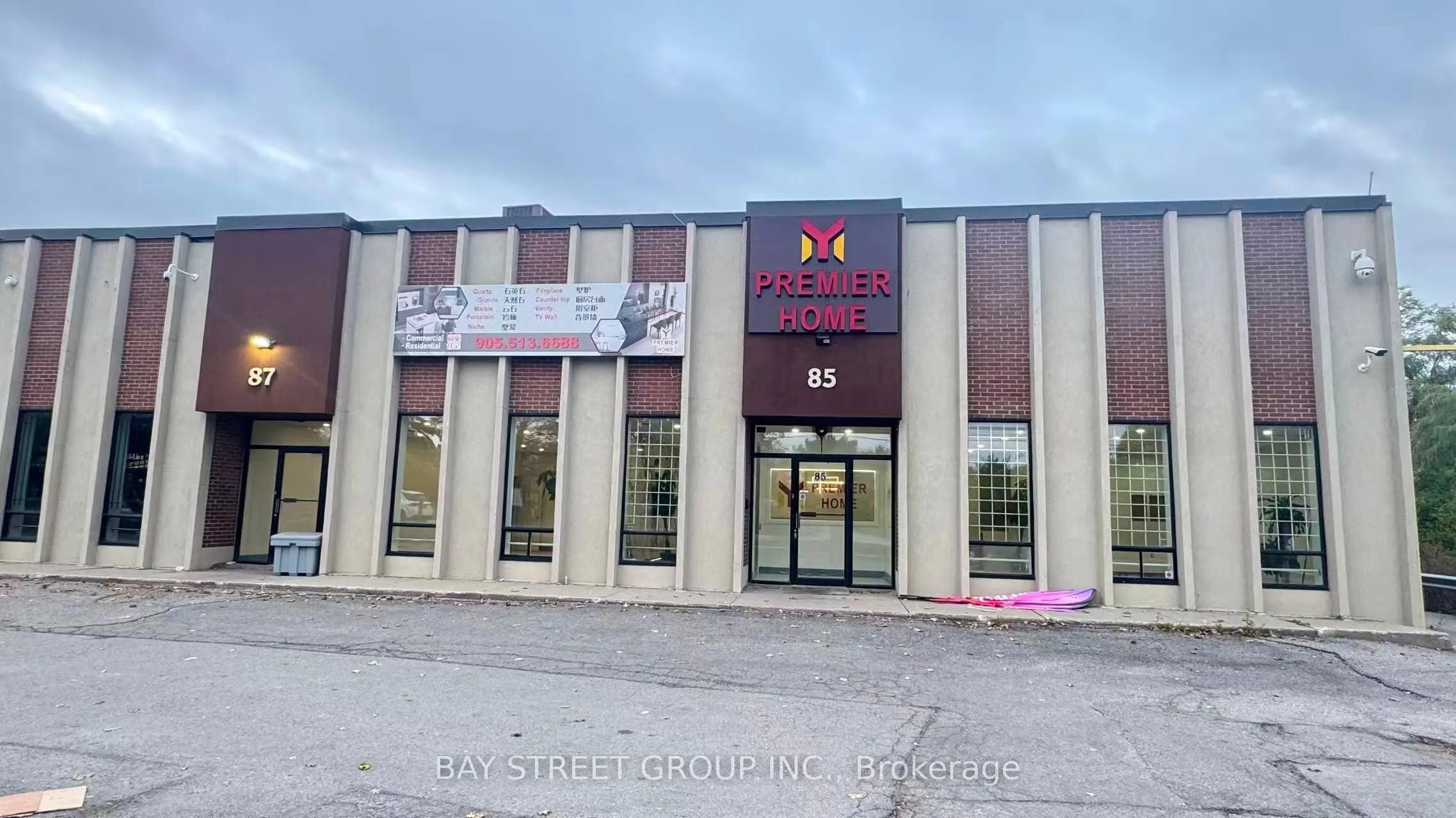 85-87 Steelcase Road E