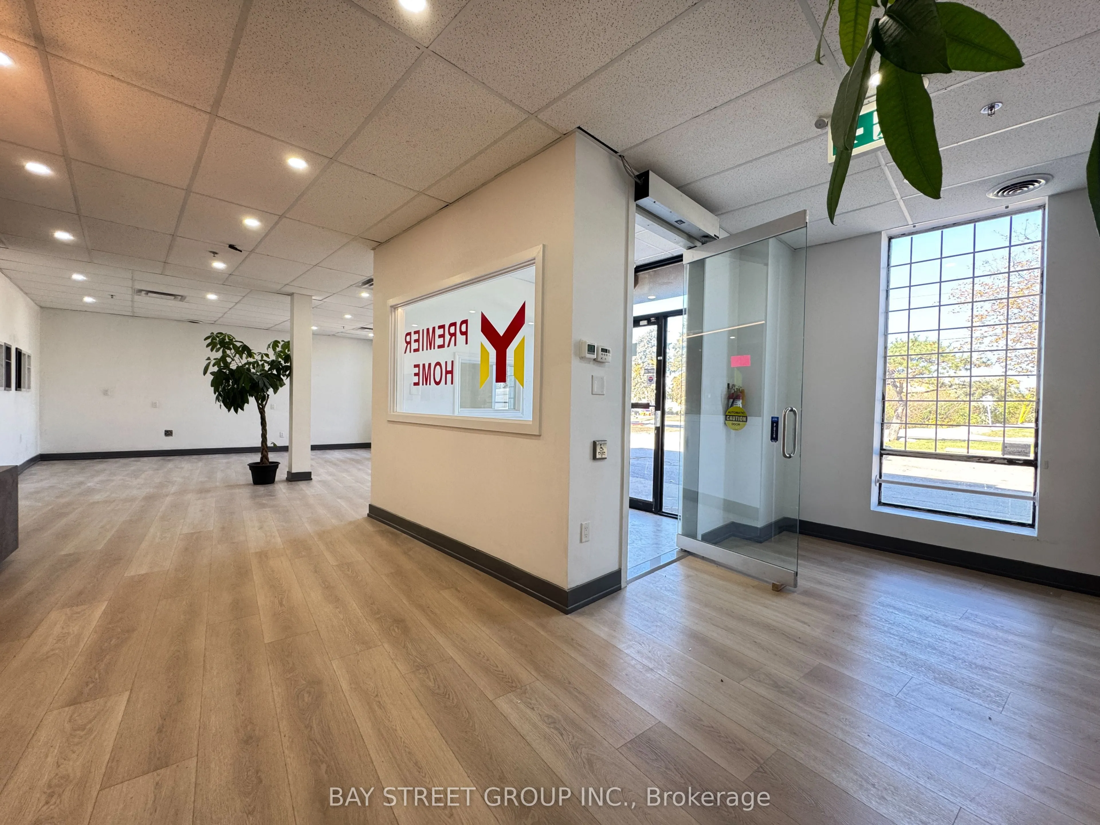 85-87 Steelcase Road E