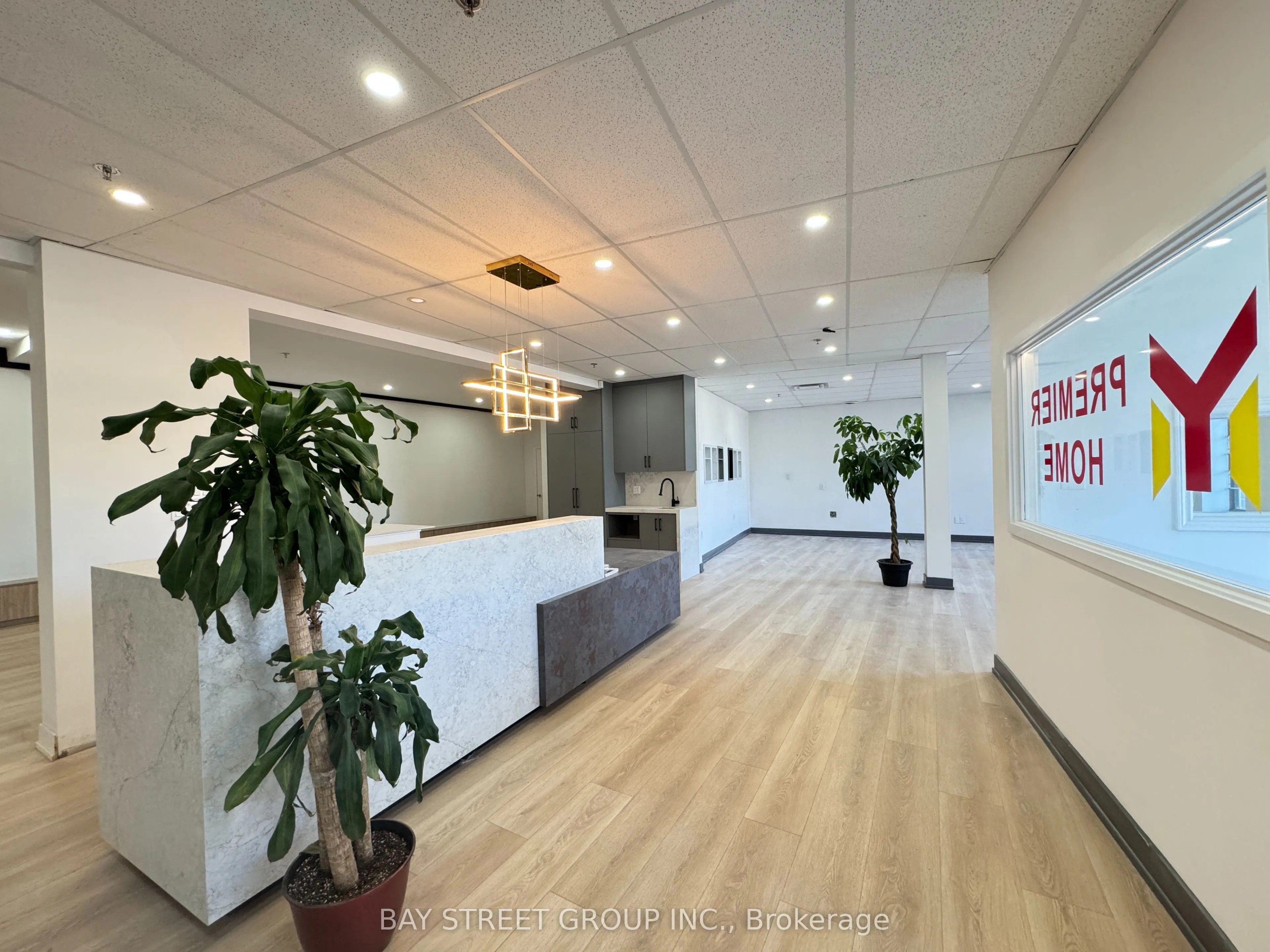 85-87 Steelcase Road E