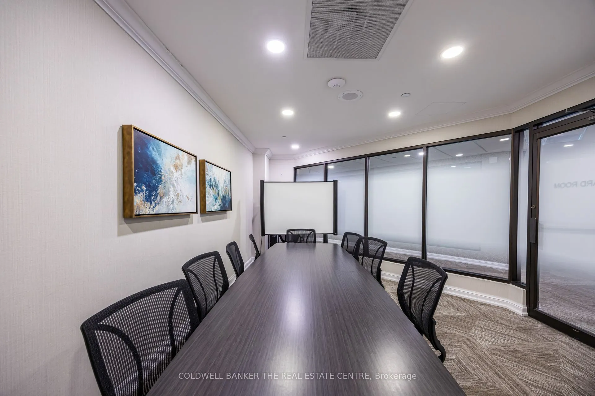 32 Clarissa Drive #Ph22