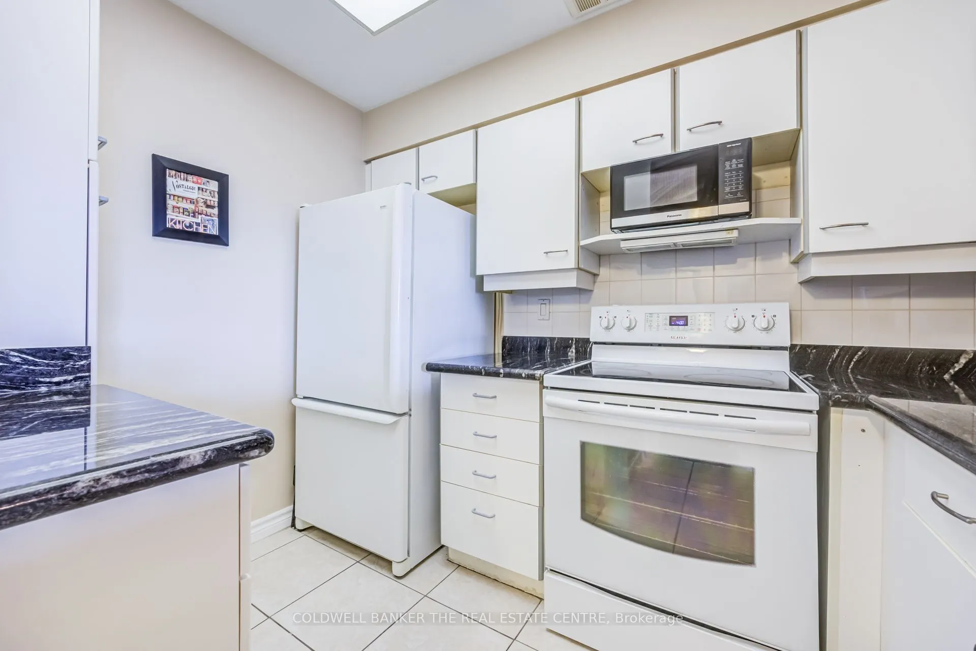 32 Clarissa Drive #Ph22