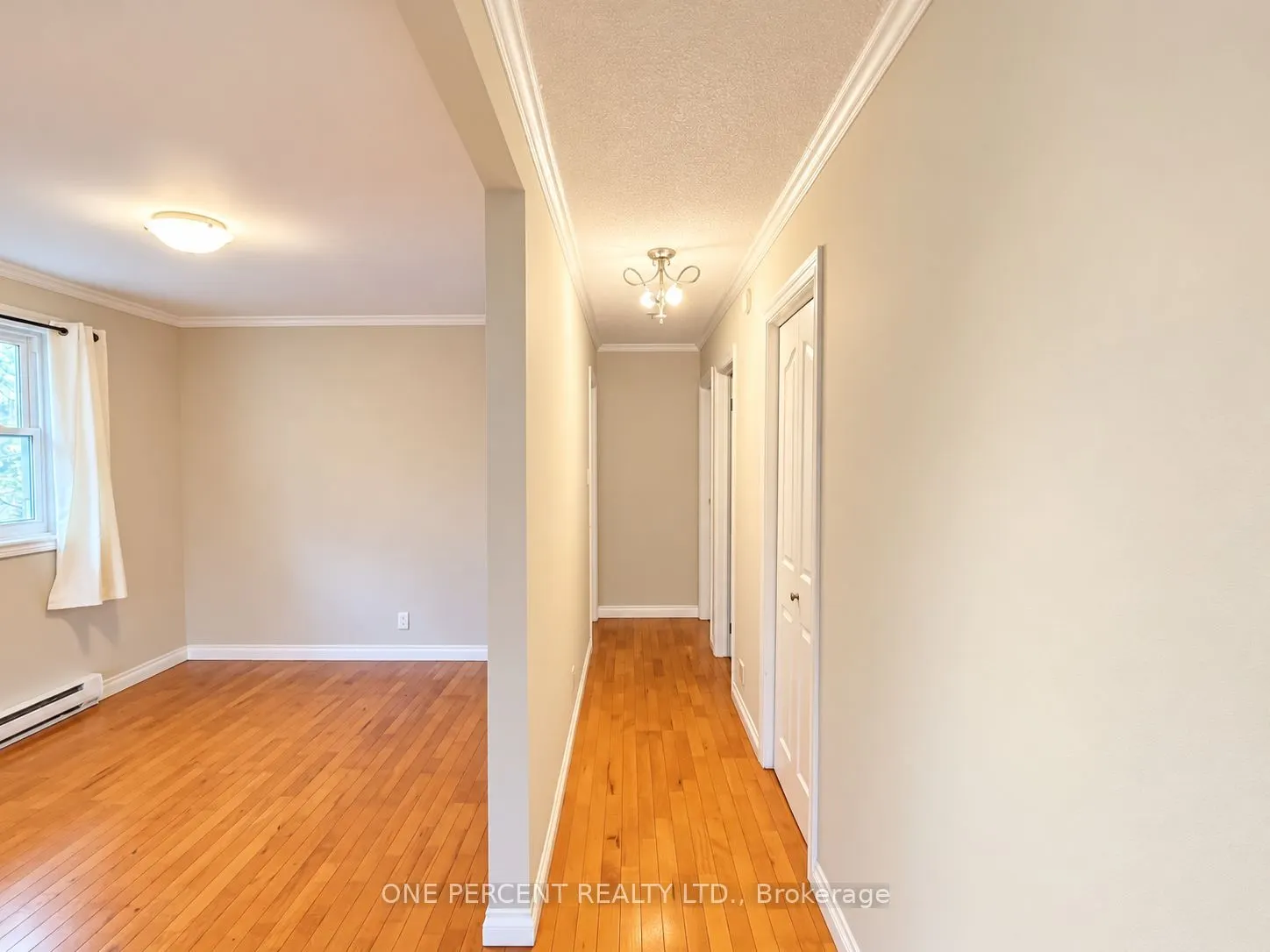 526 Highland Crescent