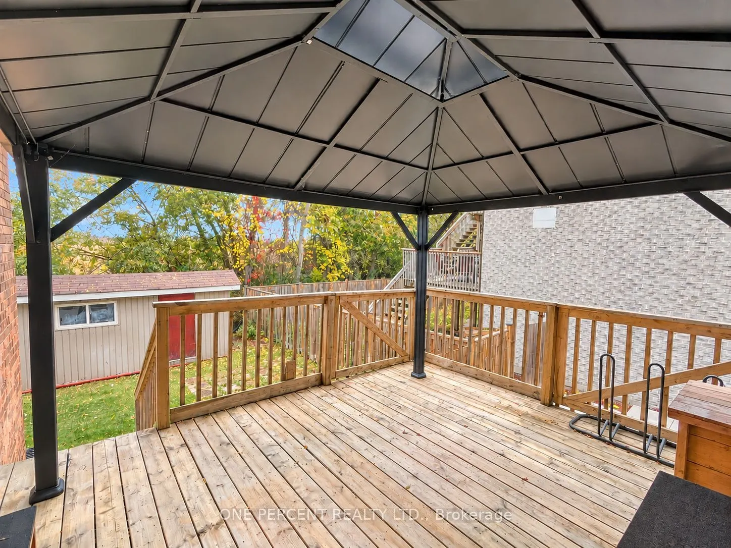 526 Highland Crescent