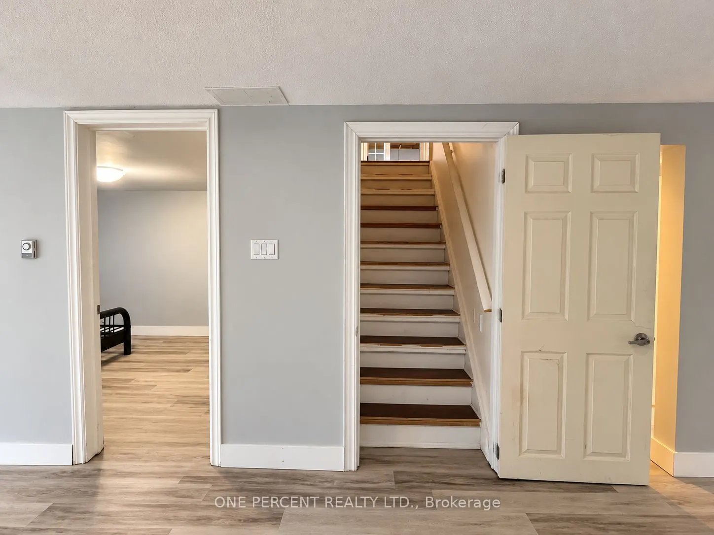 526 Highland Crescent