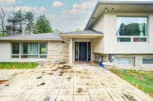 12 Westgate Boulevard
