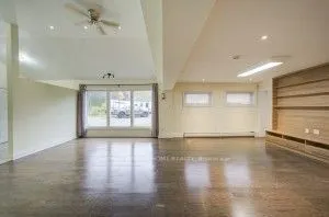 12 Westgate Boulevard