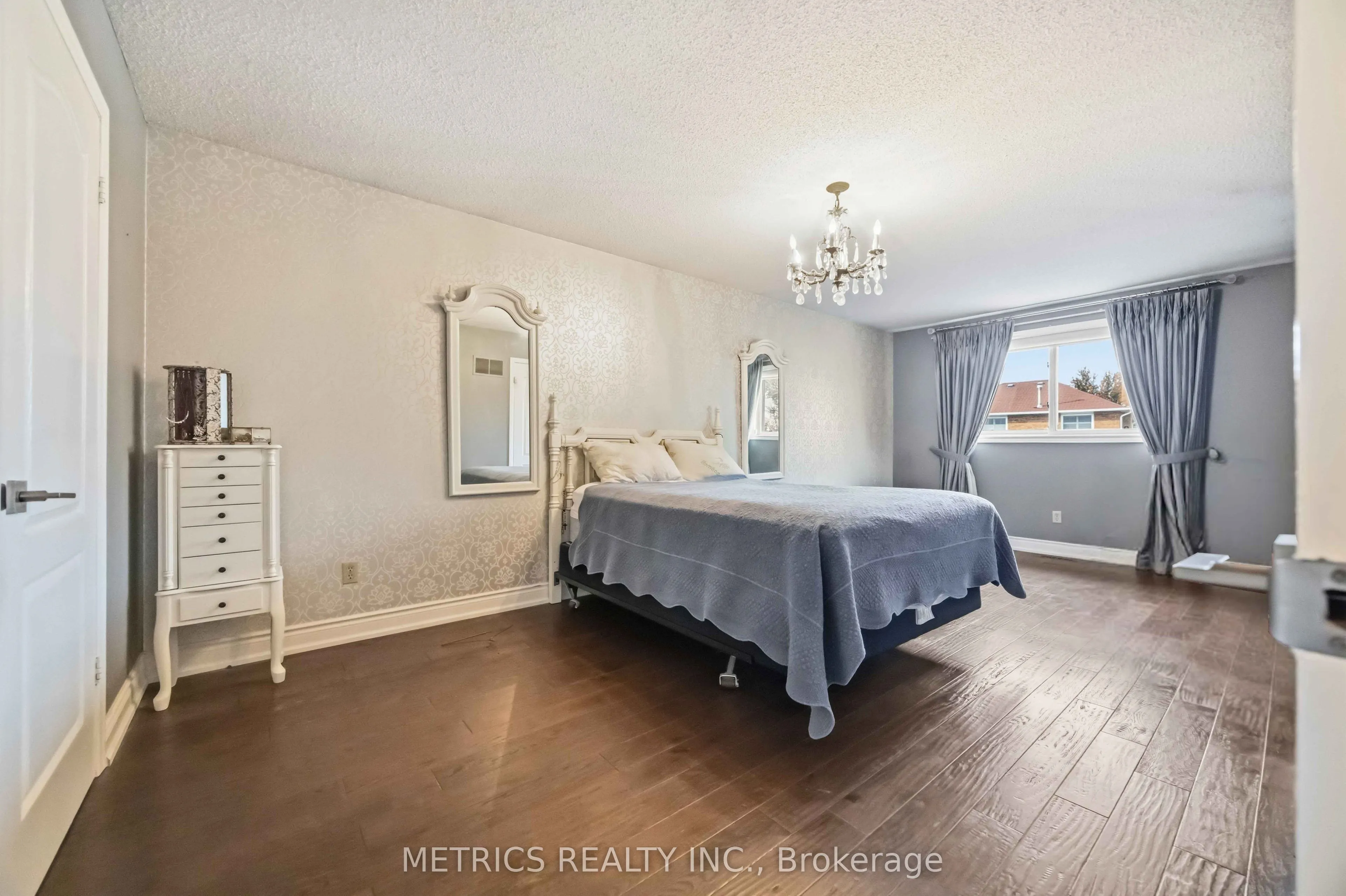 168 Fieldgate Drive