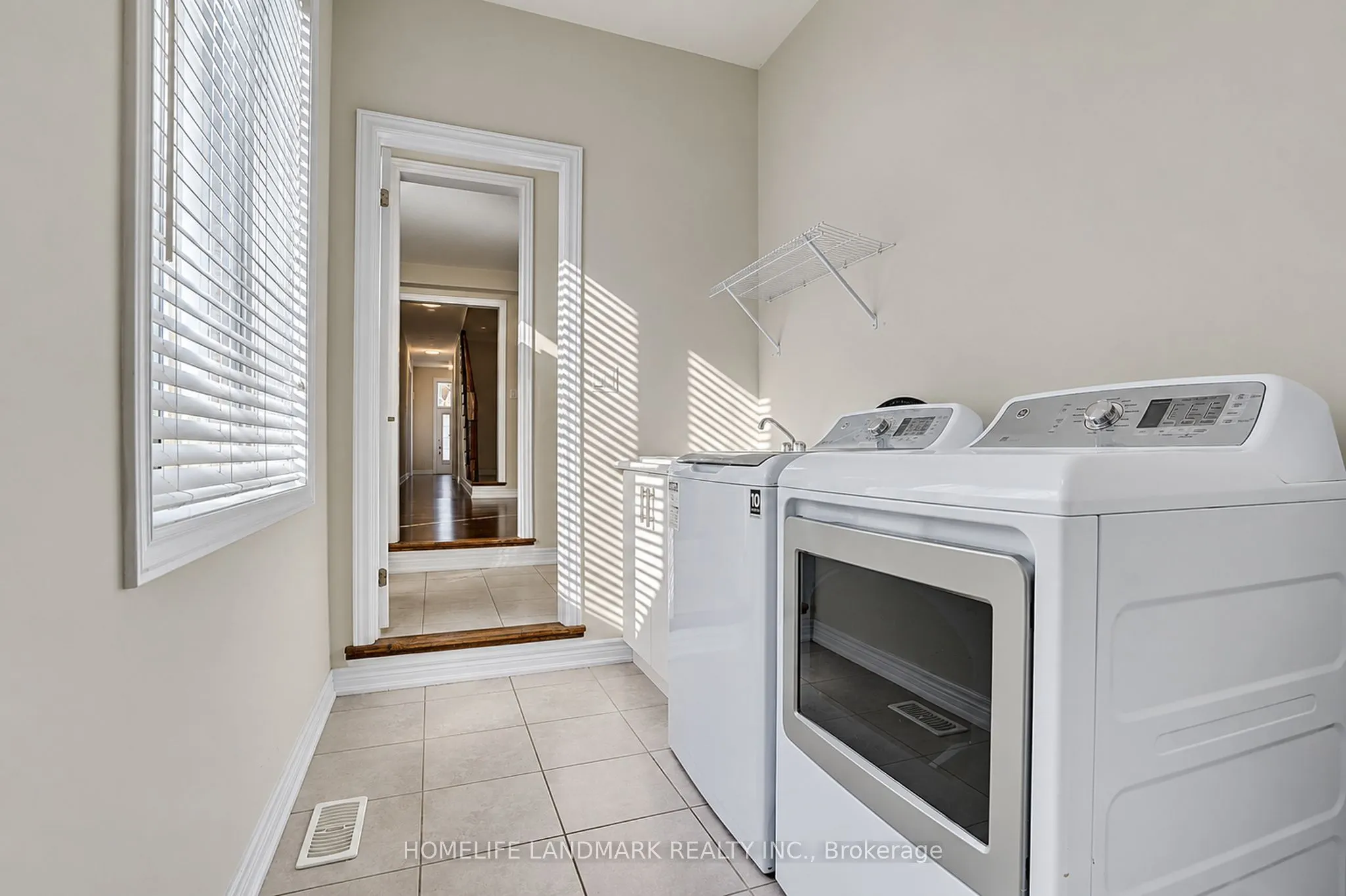27 Applegate Drive