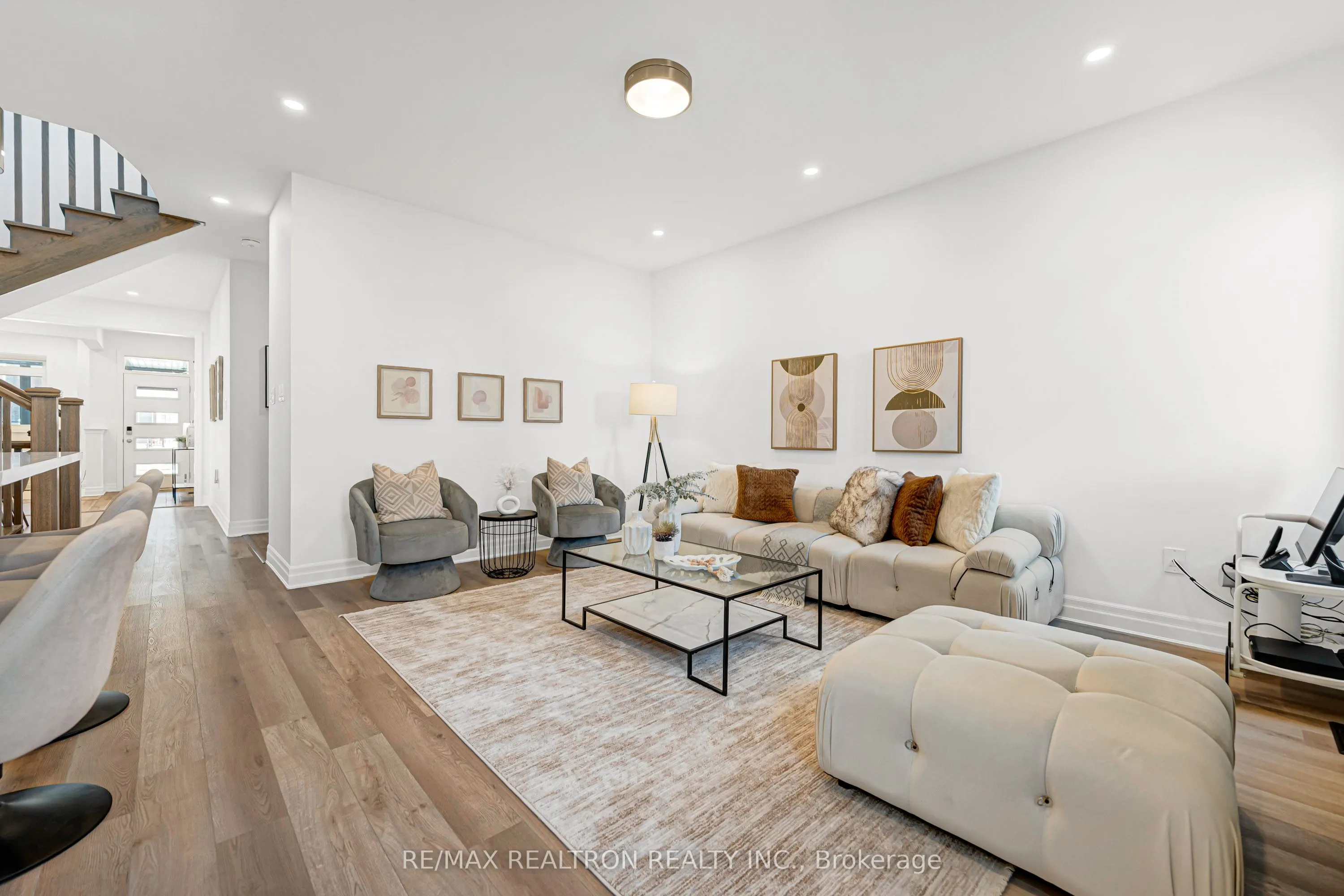 57 Greenridge Crescent