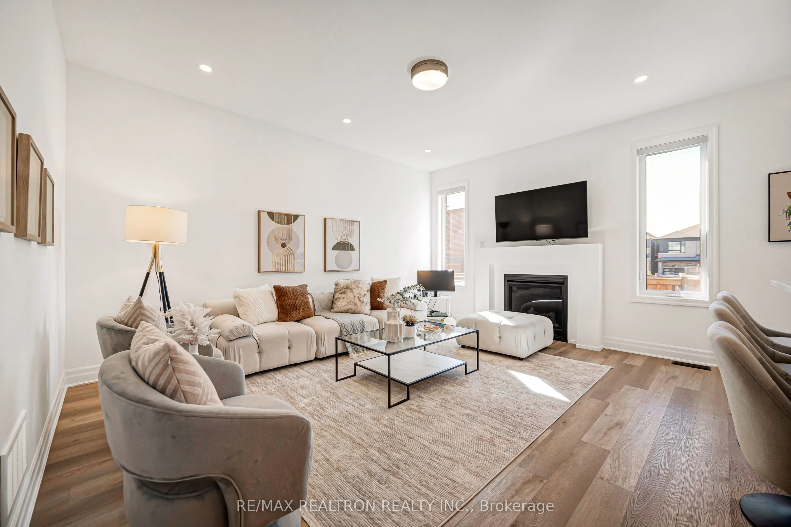 57 Greenridge Crescent