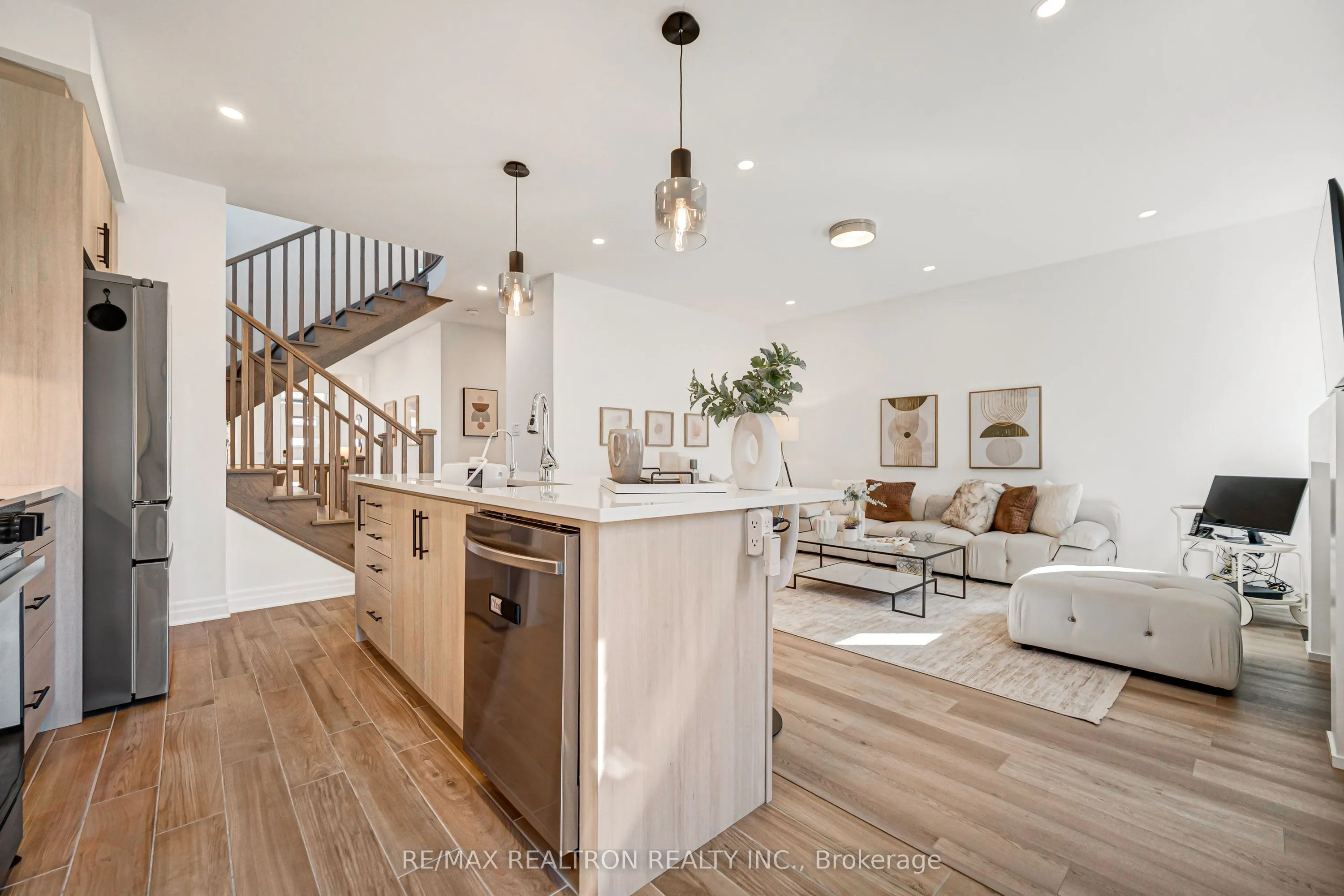 57 Greenridge Crescent