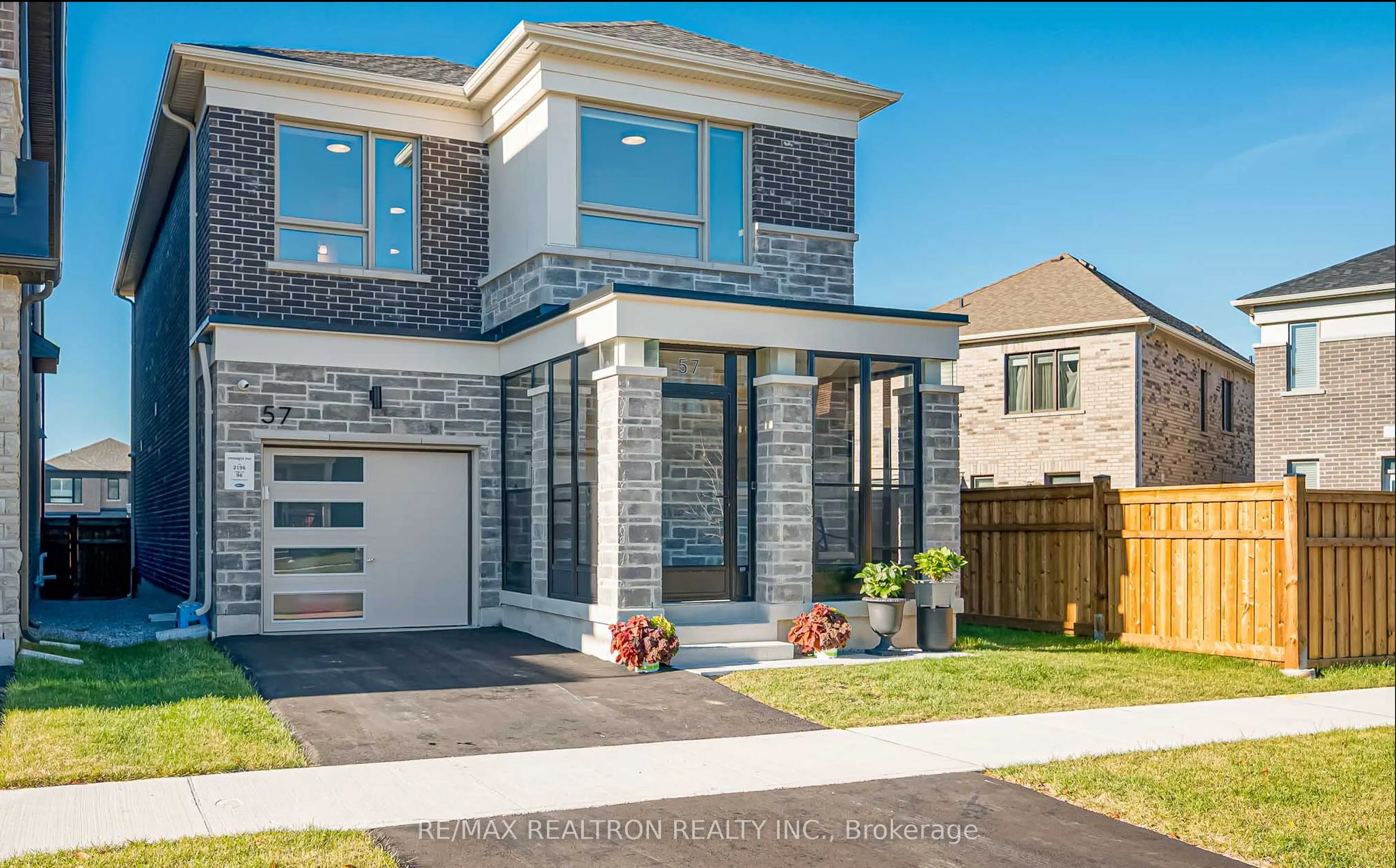 57 Greenridge Crescent