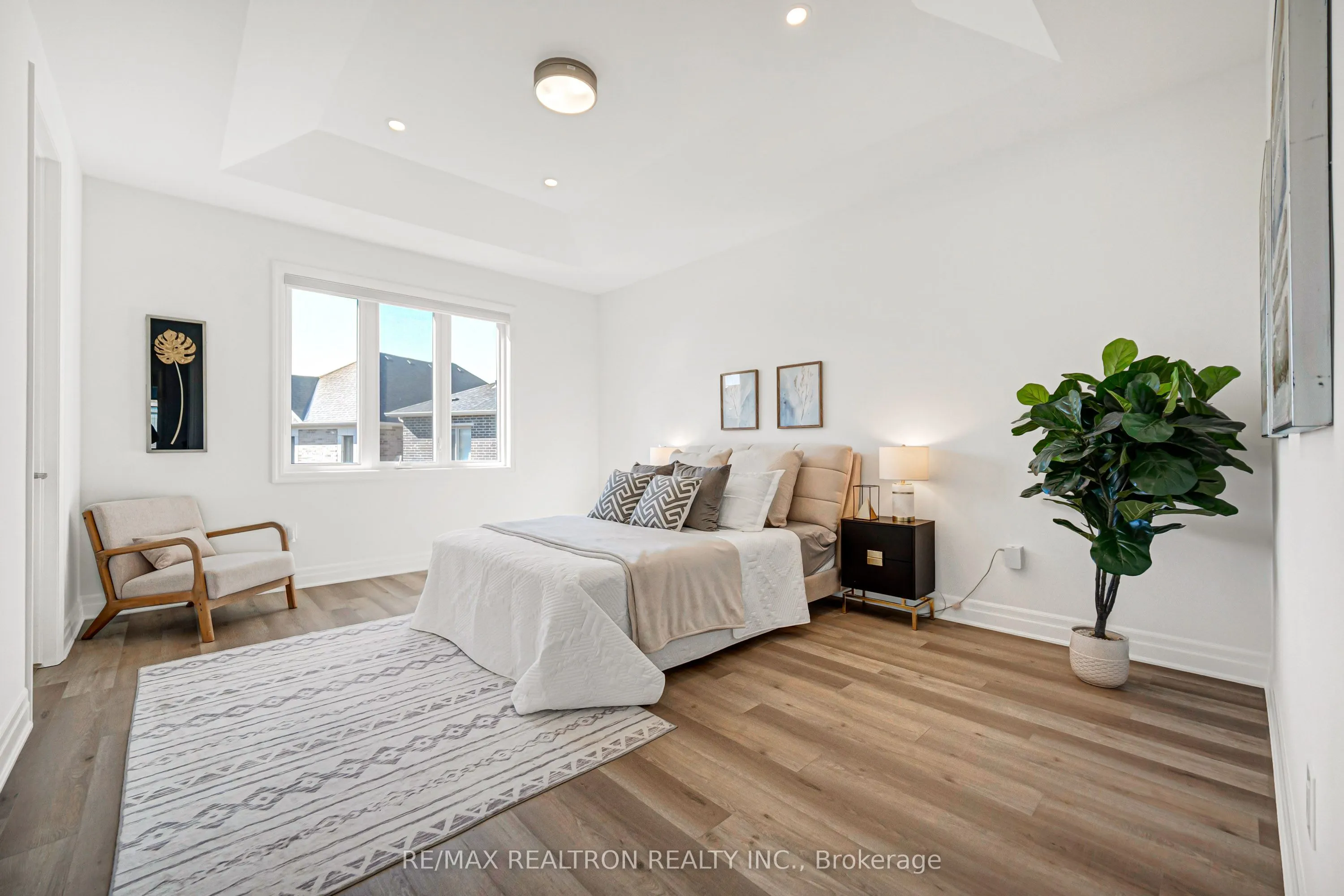 57 Greenridge Crescent