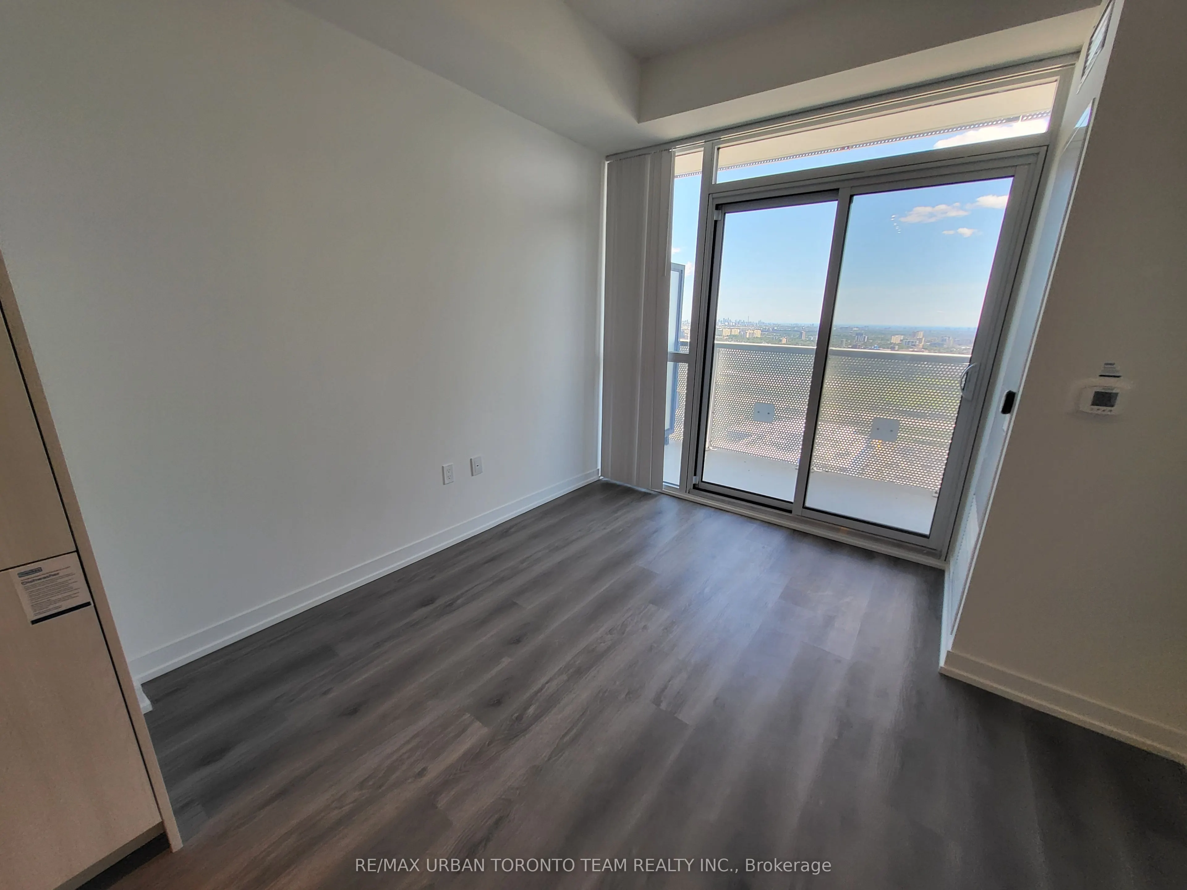 225 Commerce Street #5805