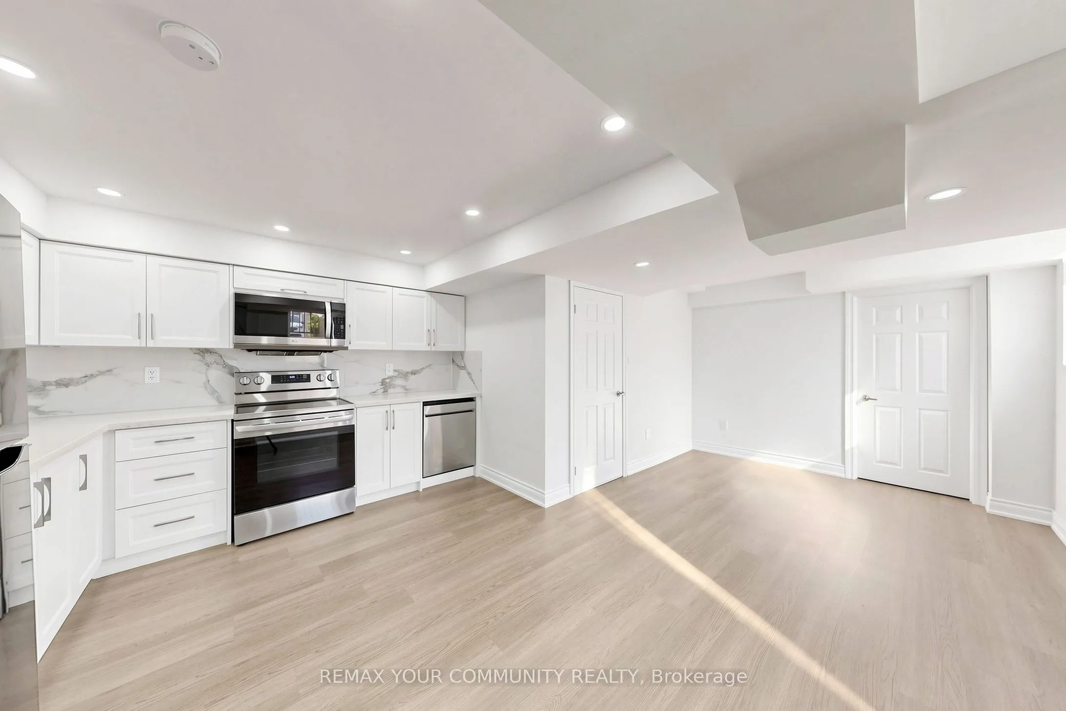 15 Benjamin Hood Crescent