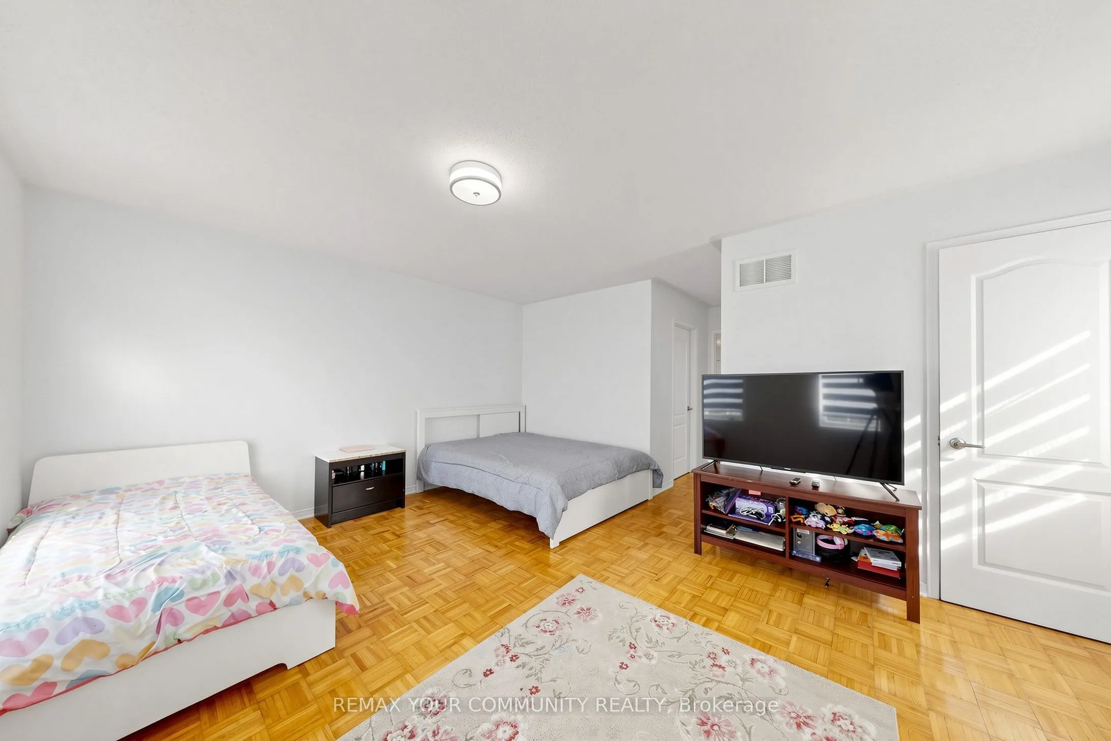 15 Benjamin Hood Crescent
