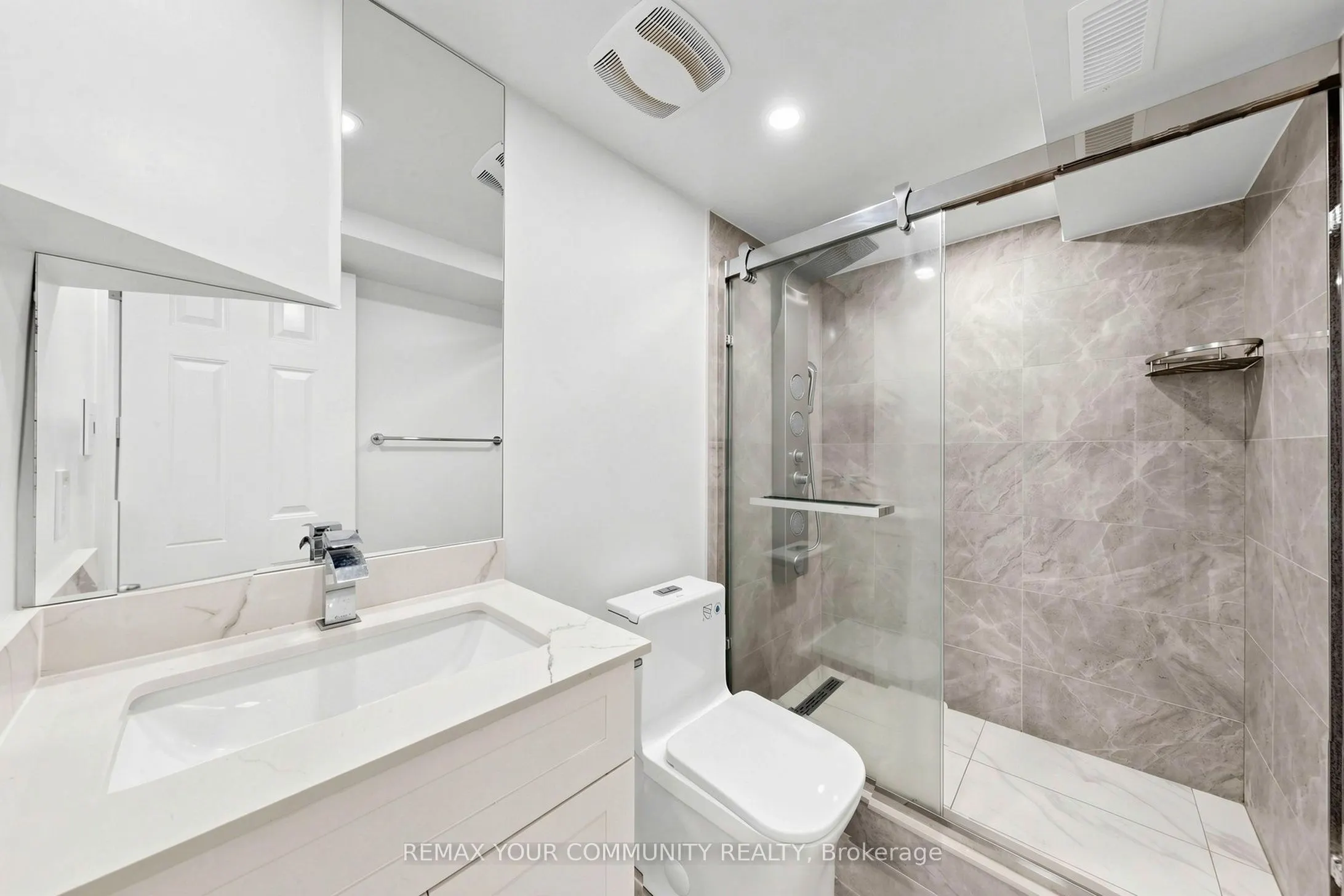 15 Benjamin Hood Crescent