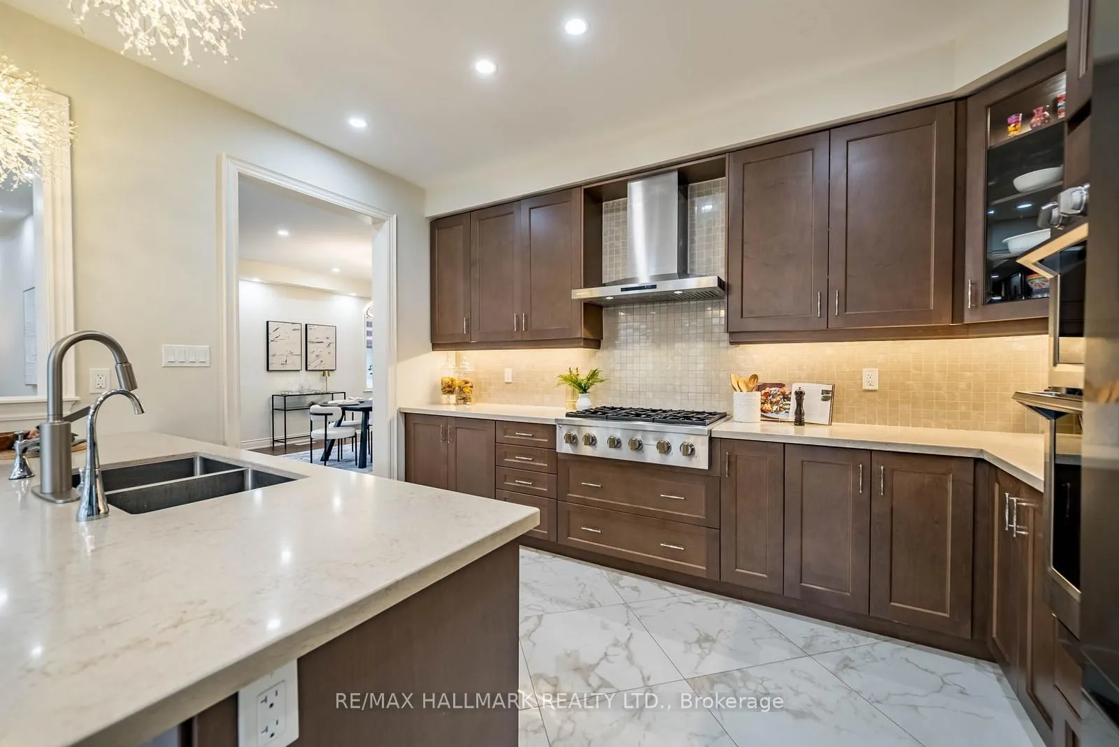 170 Fallharvest Way