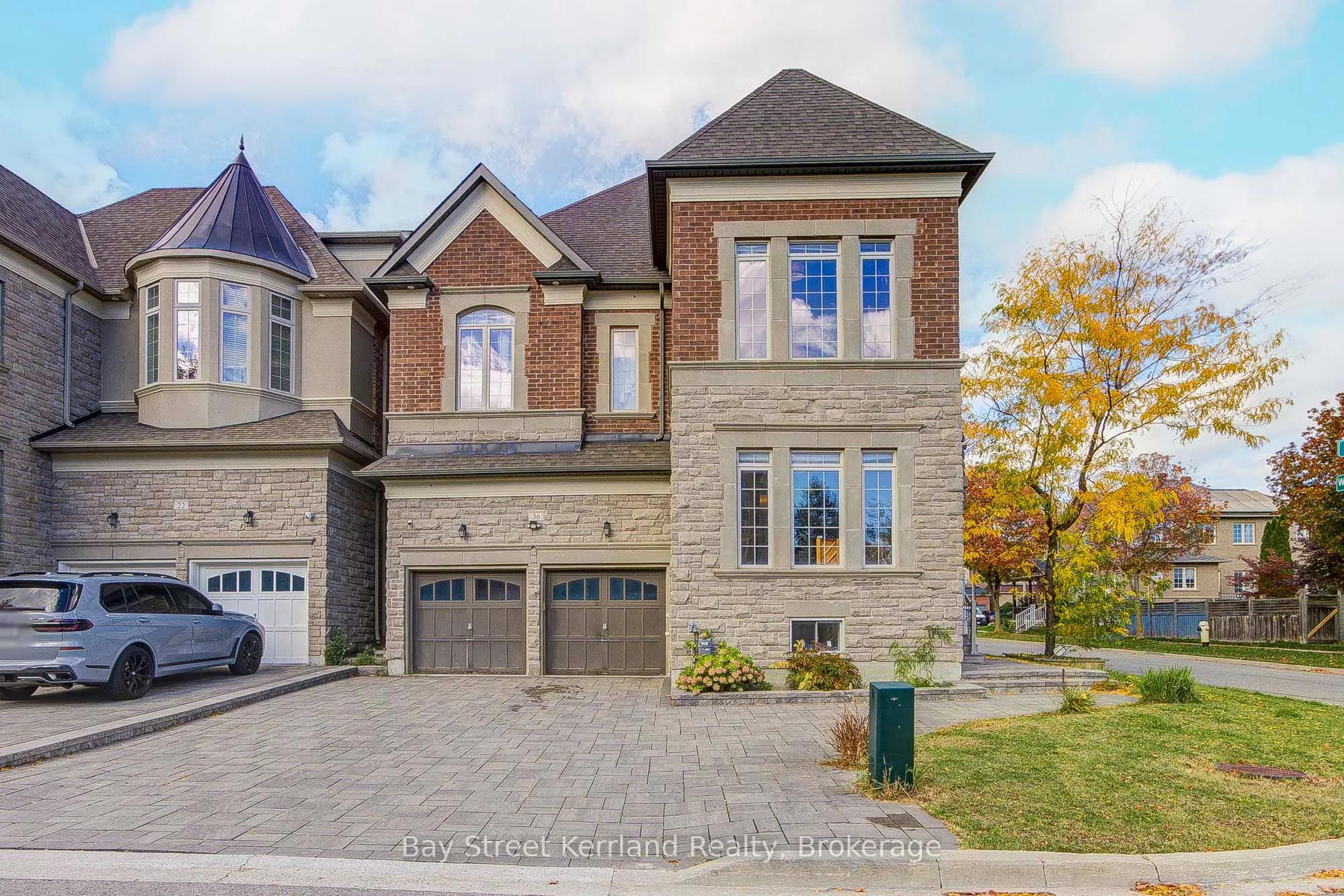 36 WILLOW HEIGHTS Boulevard