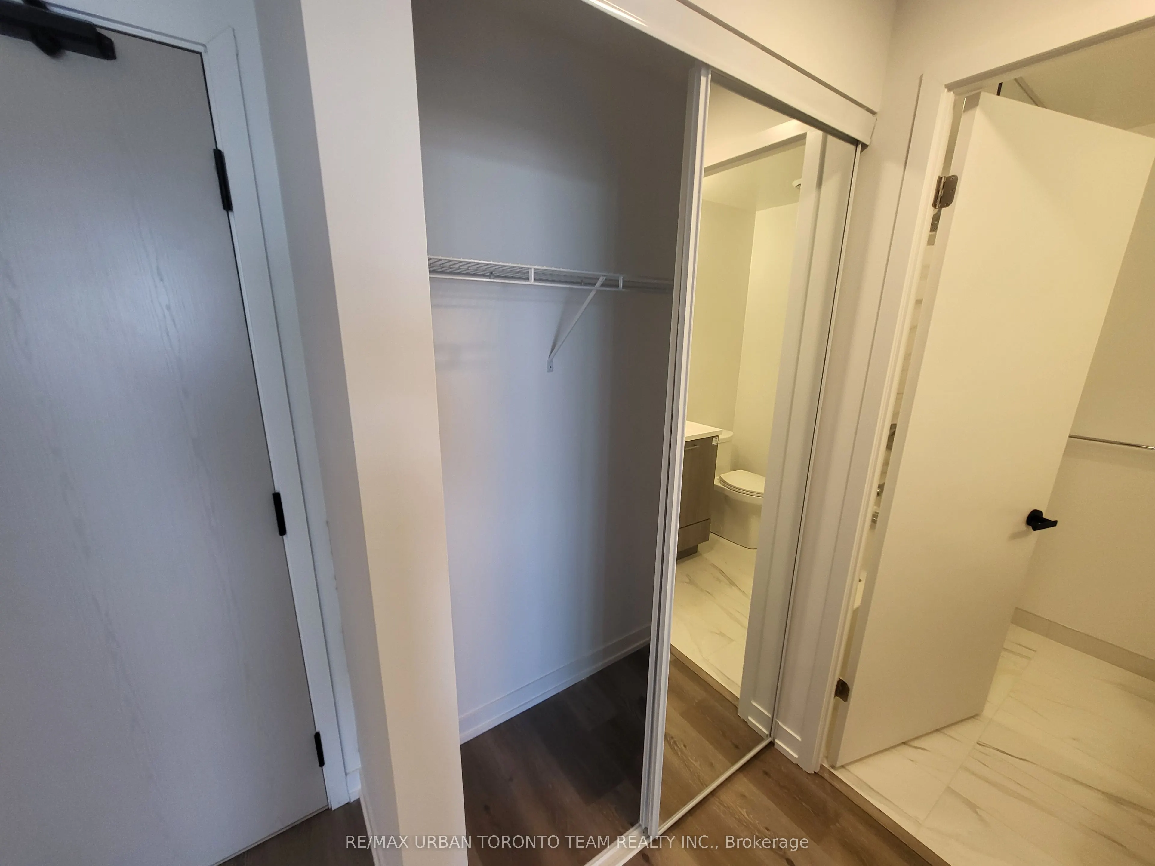 225 Commerce St Street #5910