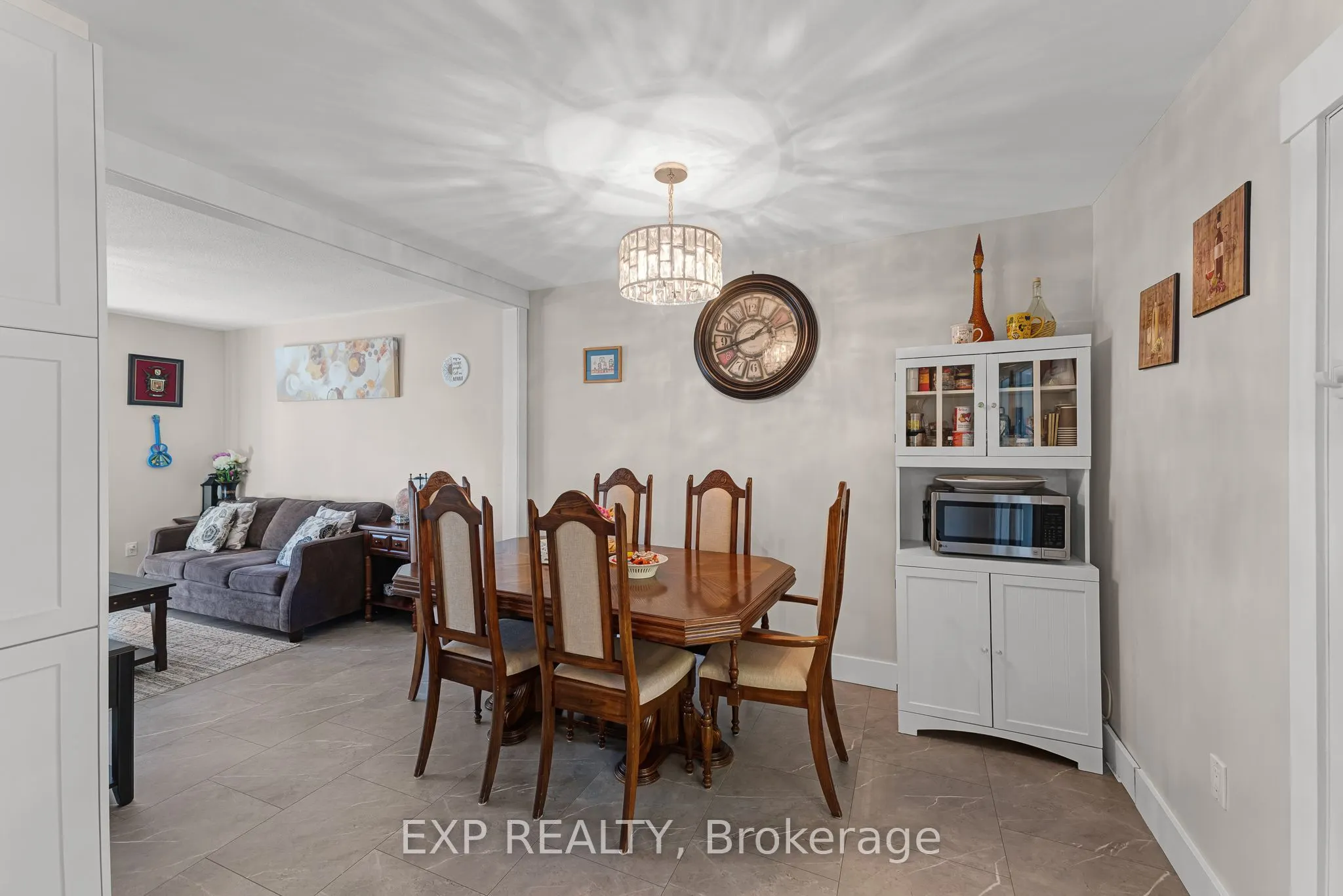 4 Burbank Circle
