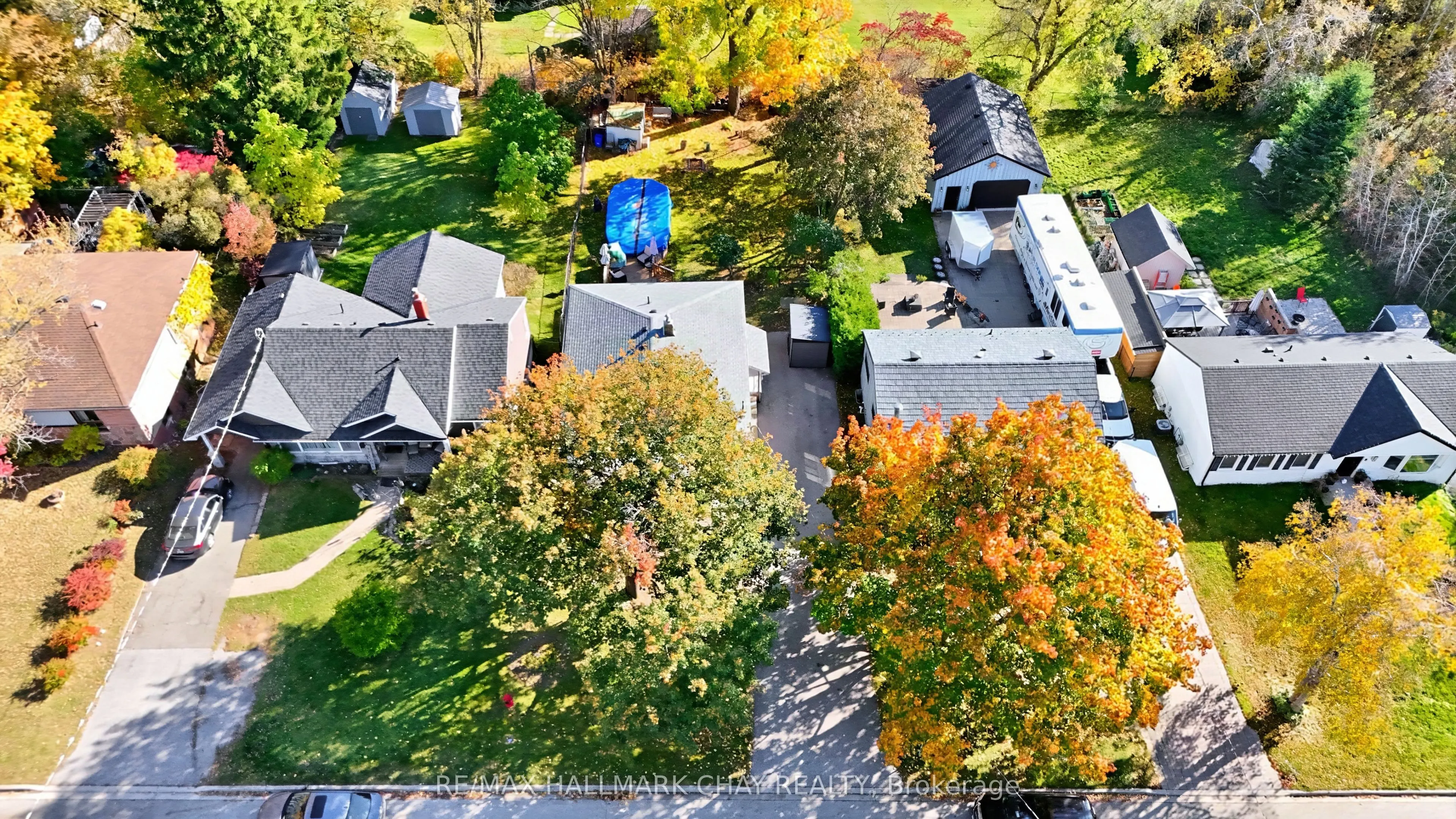 90 Roxborough Road