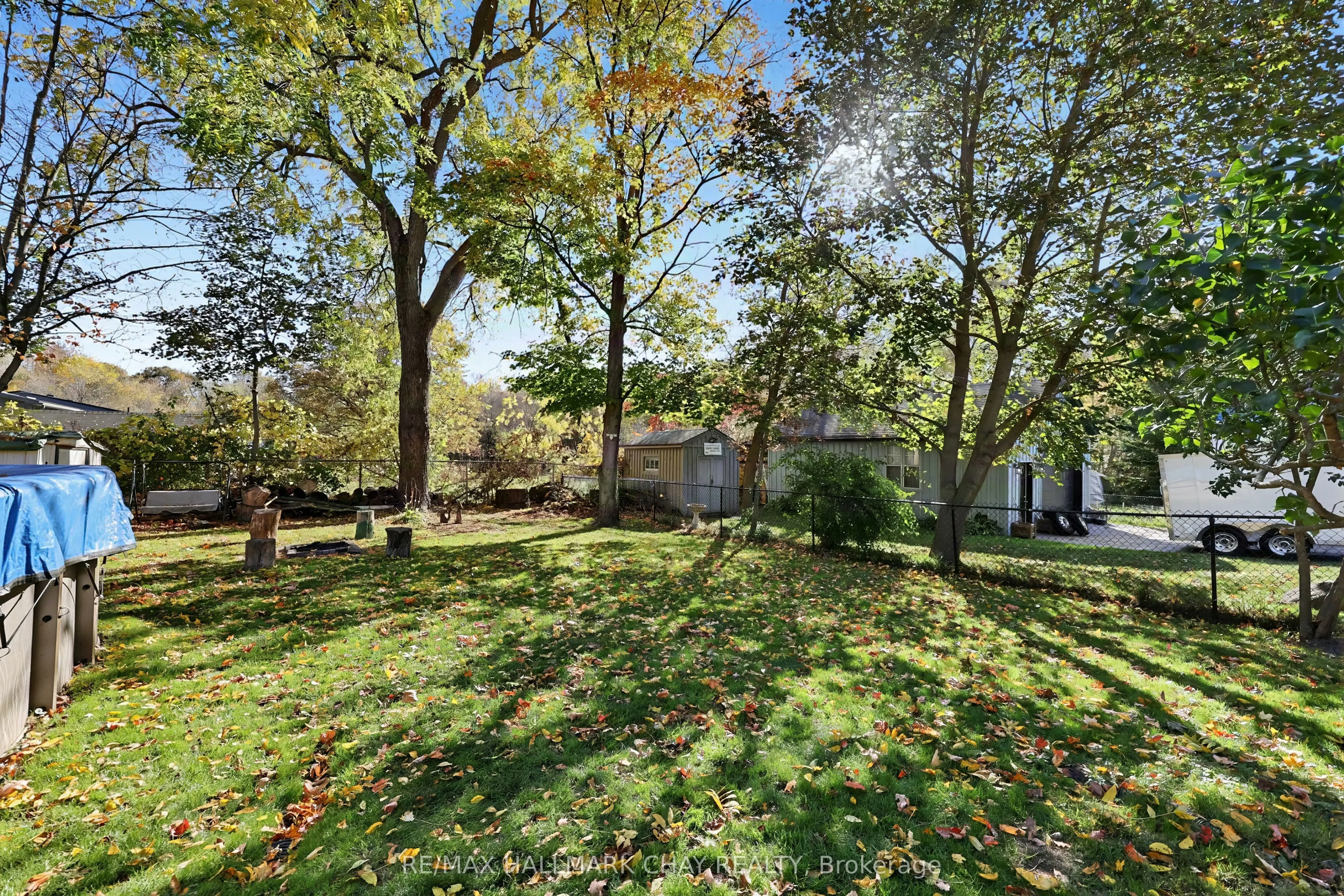90 Roxborough Road