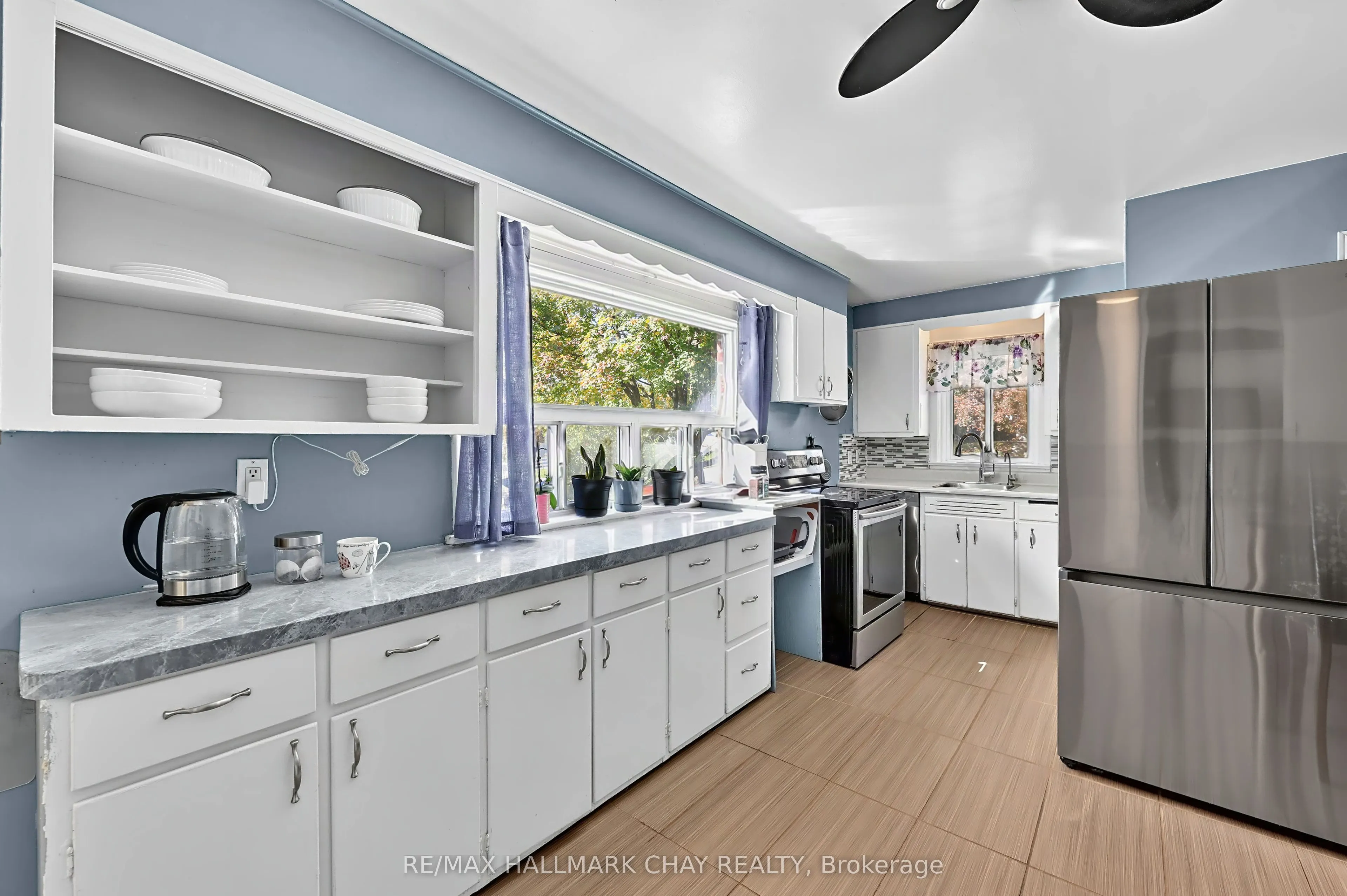 90 Roxborough Road