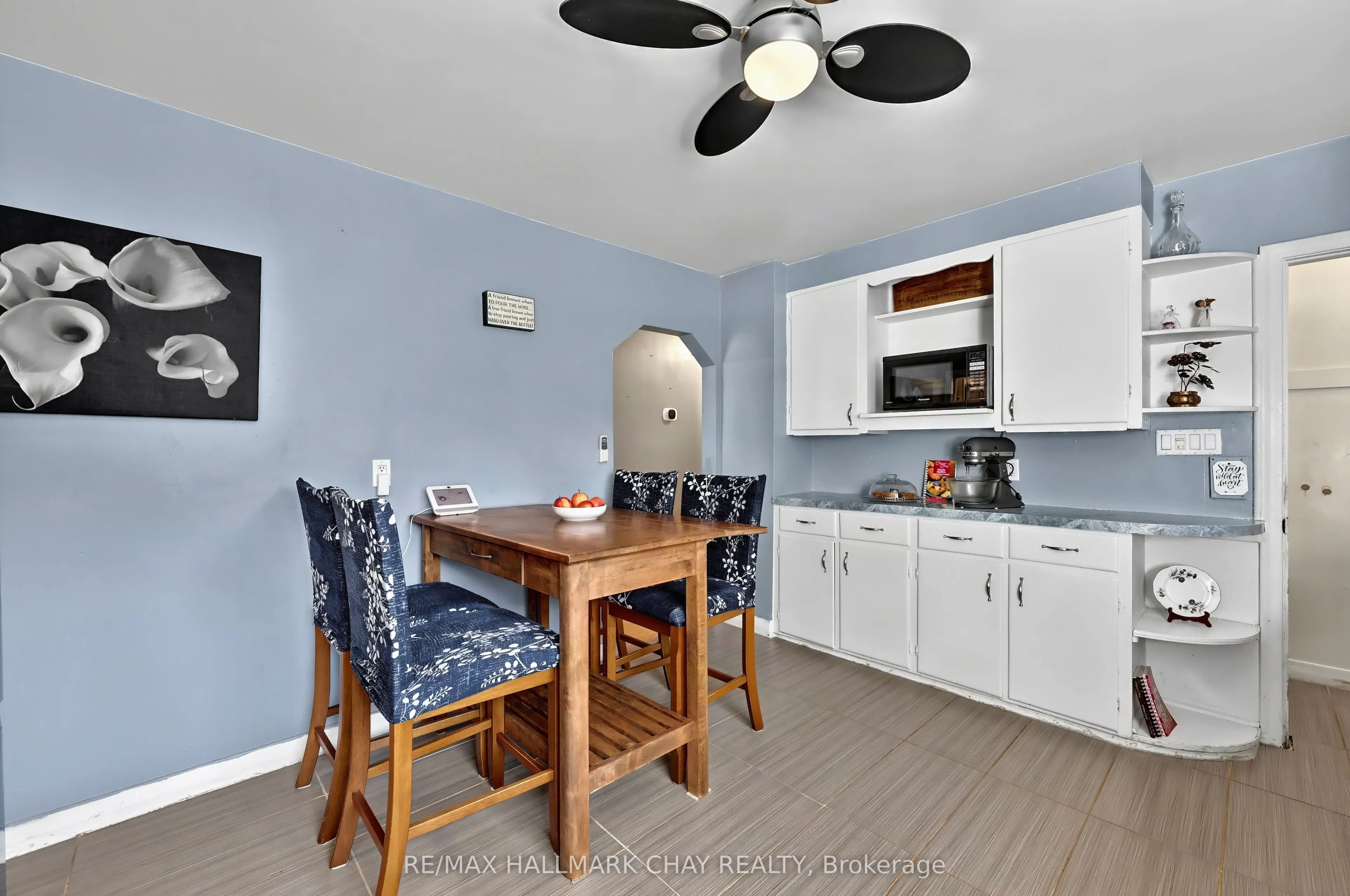90 Roxborough Road