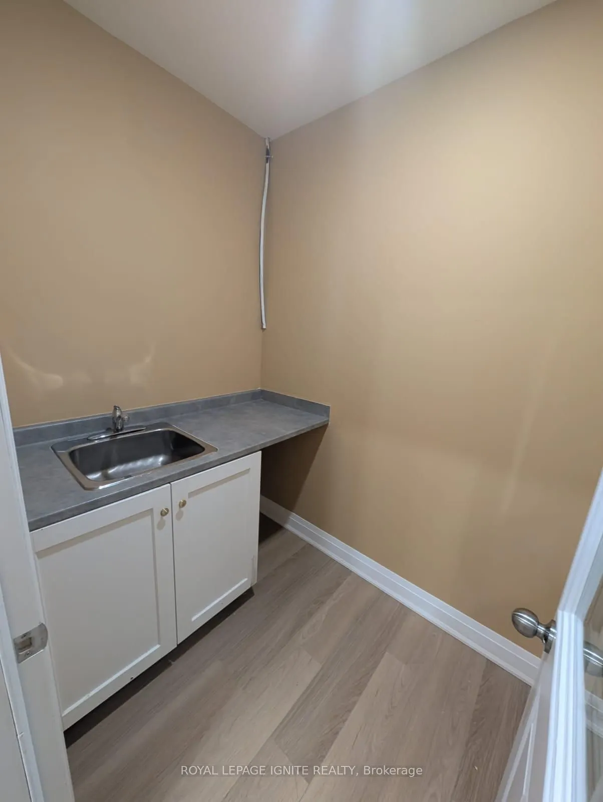 346 Newkirk Road #11