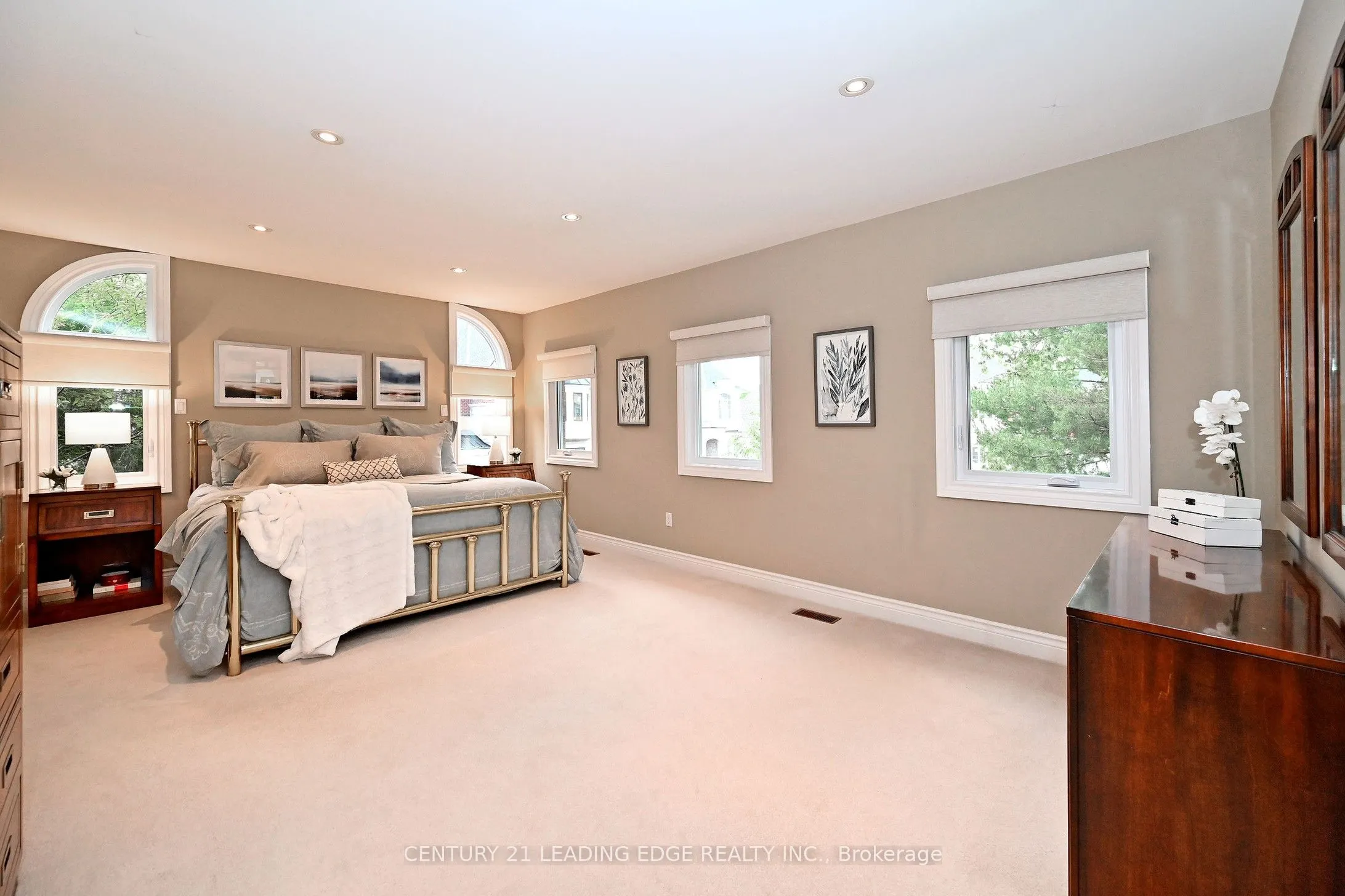 7 Normandale Road