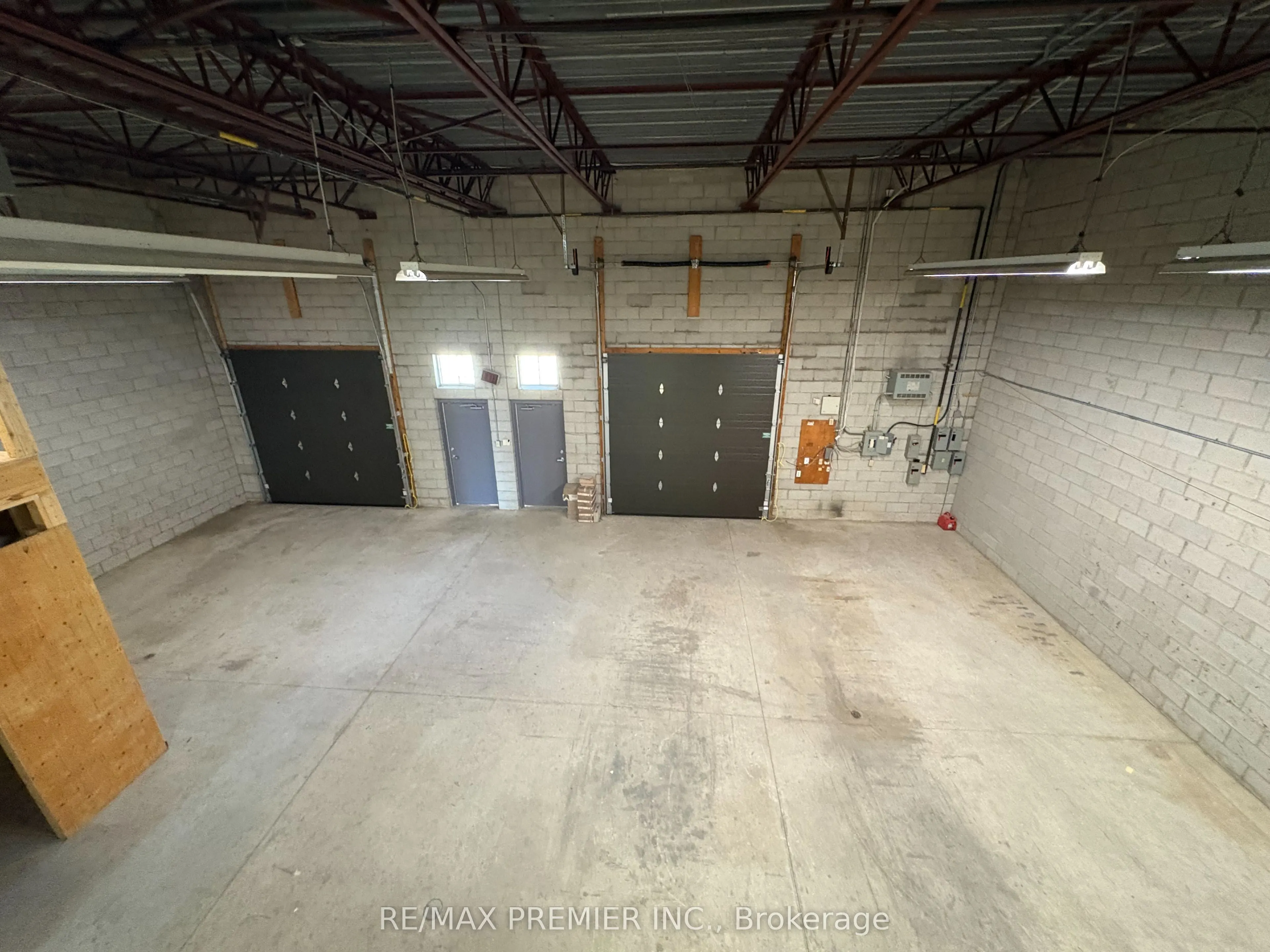 4300 Steeles Avenue W #15 & 16