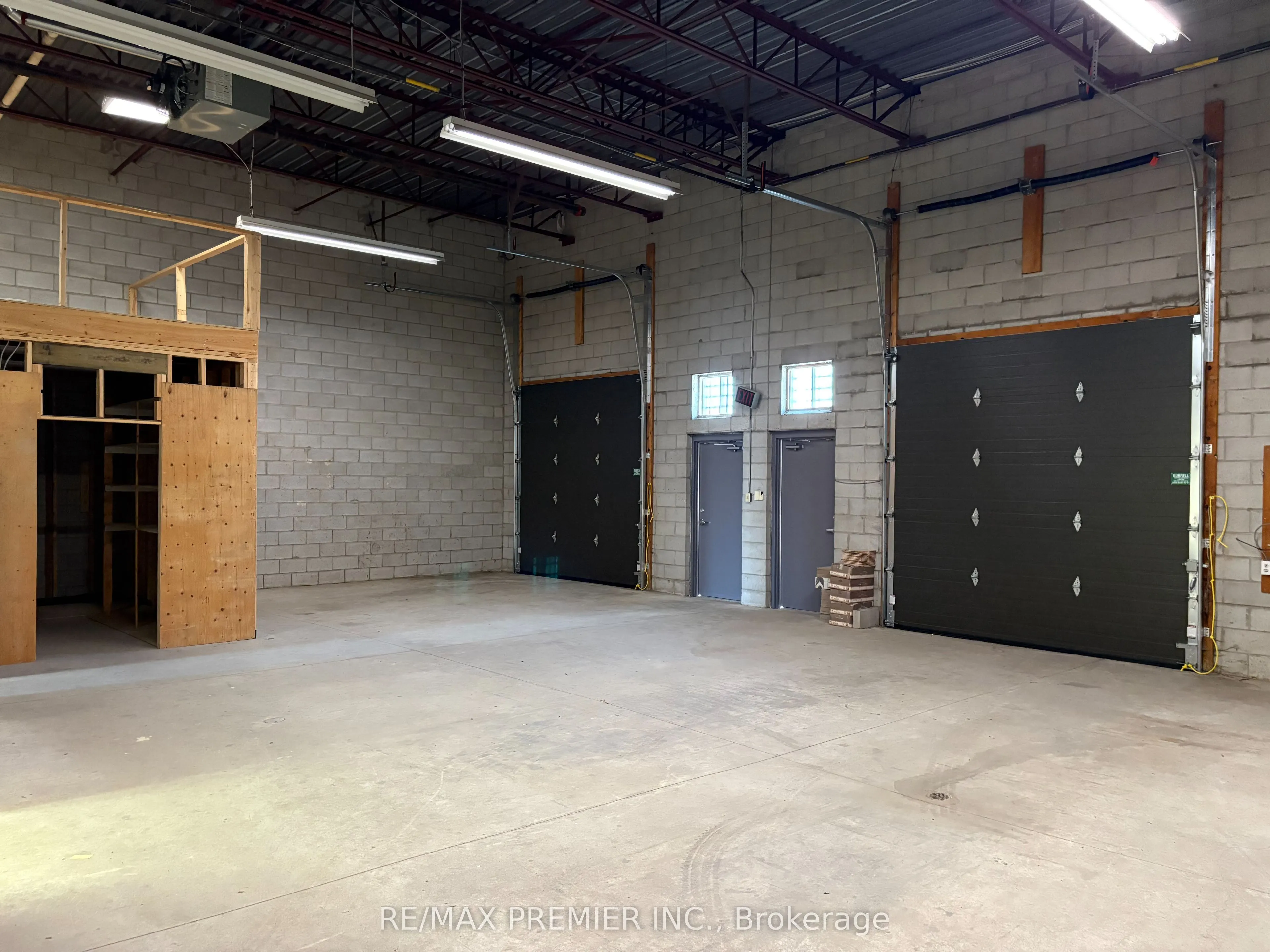 4300 Steeles Avenue W #15 & 16