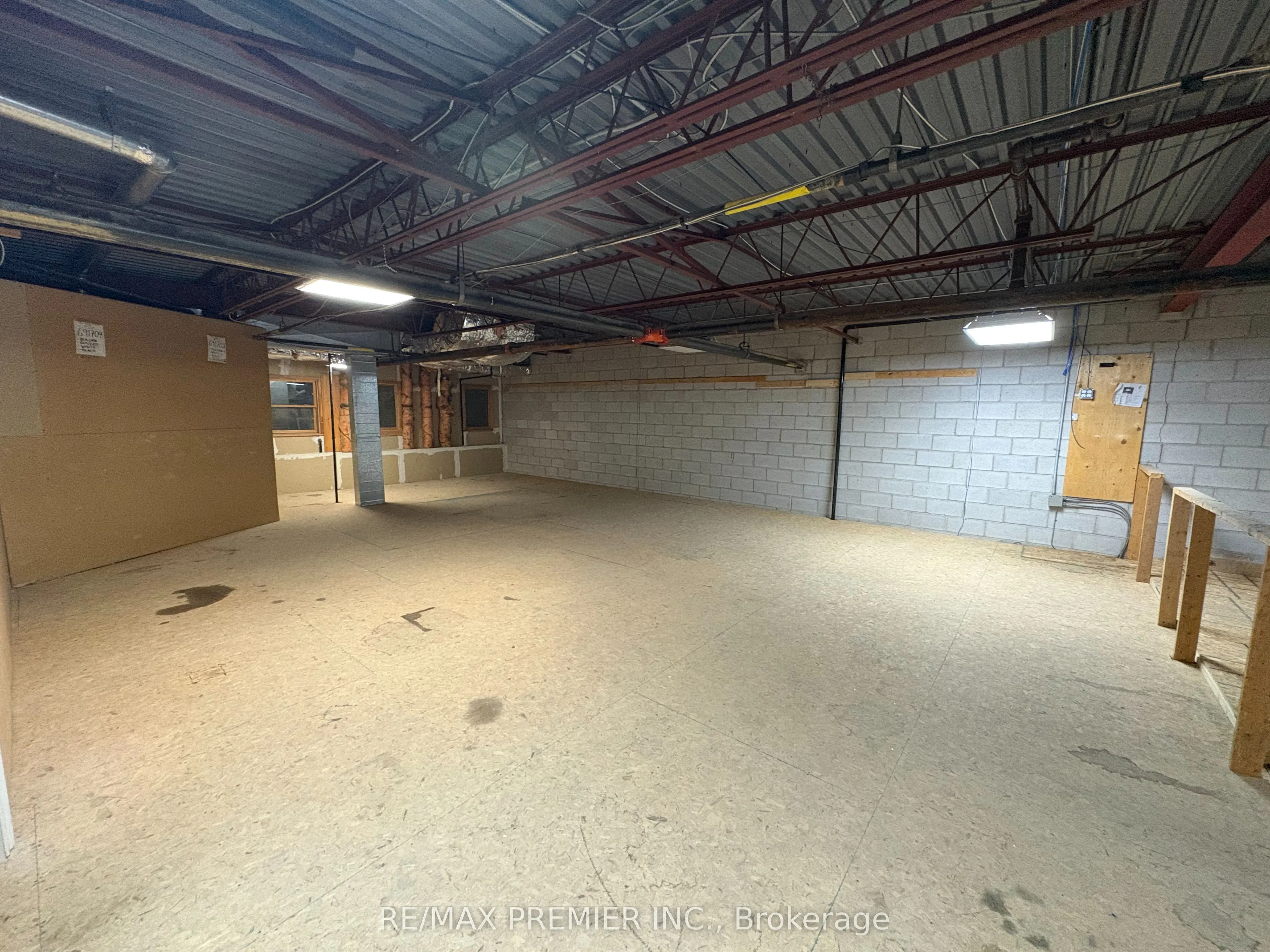 4300 Steeles Avenue W #15 & 16