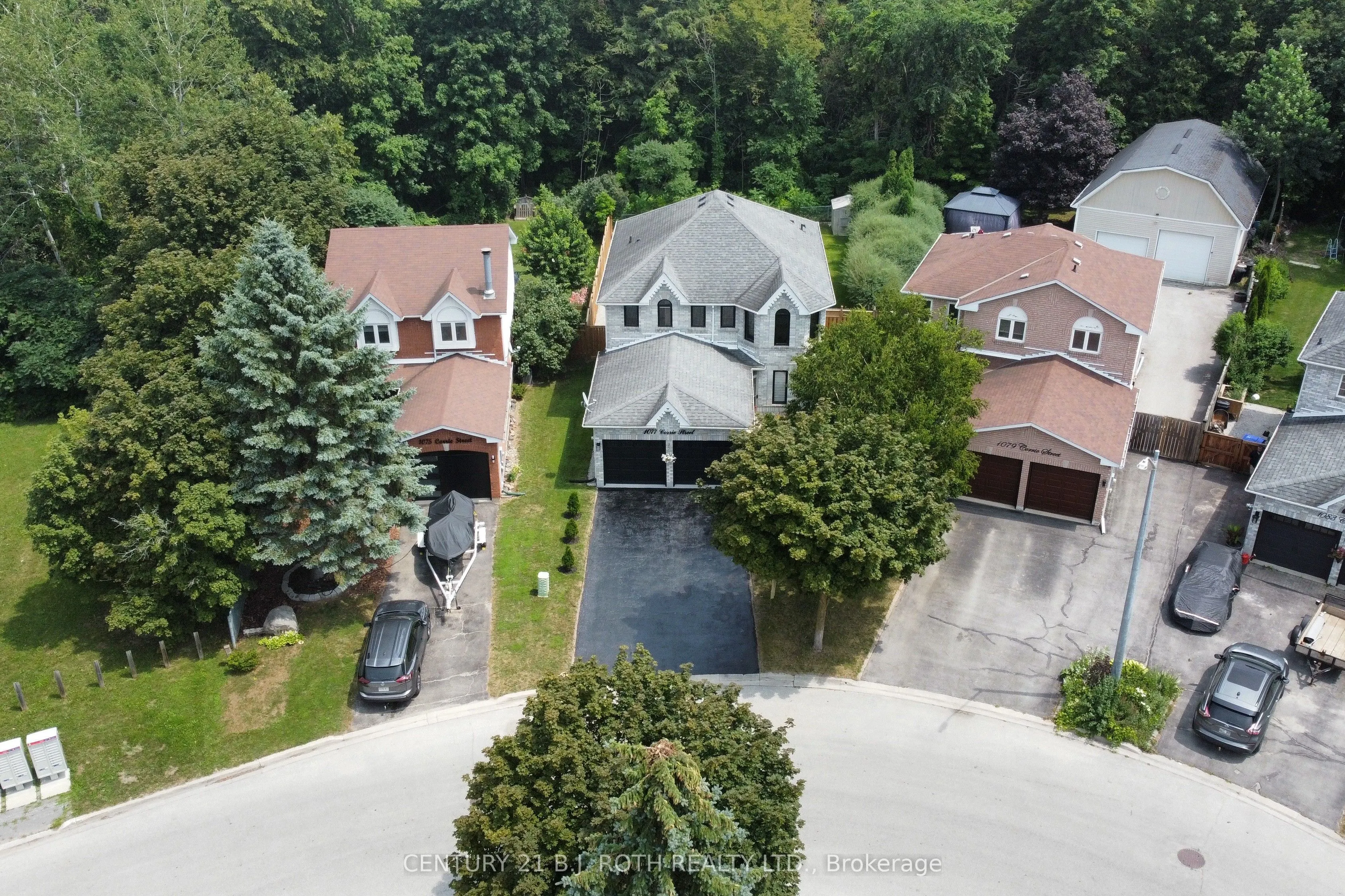 1077 CORRIE Street