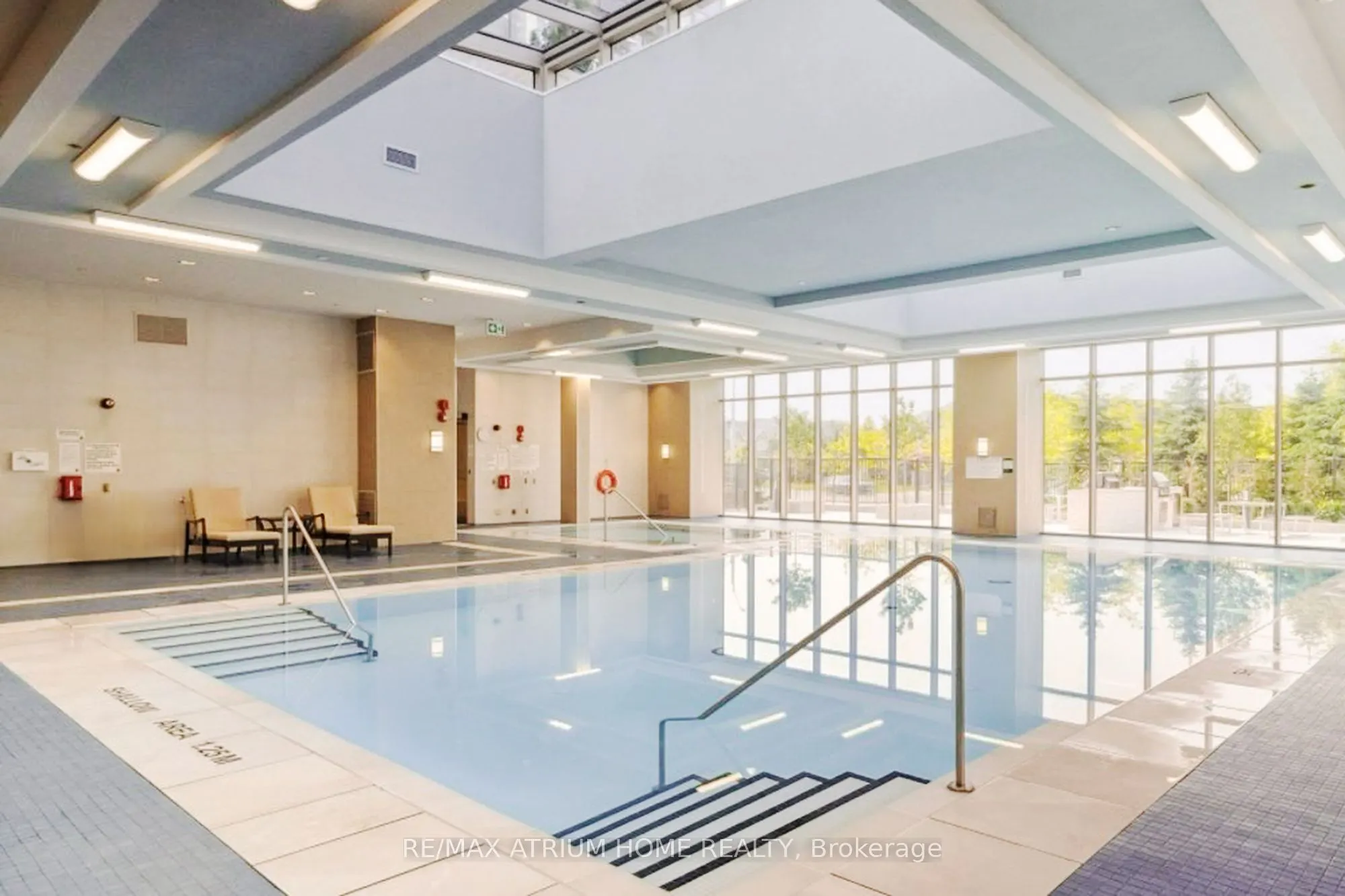 10 Gatineau Drive #1004
