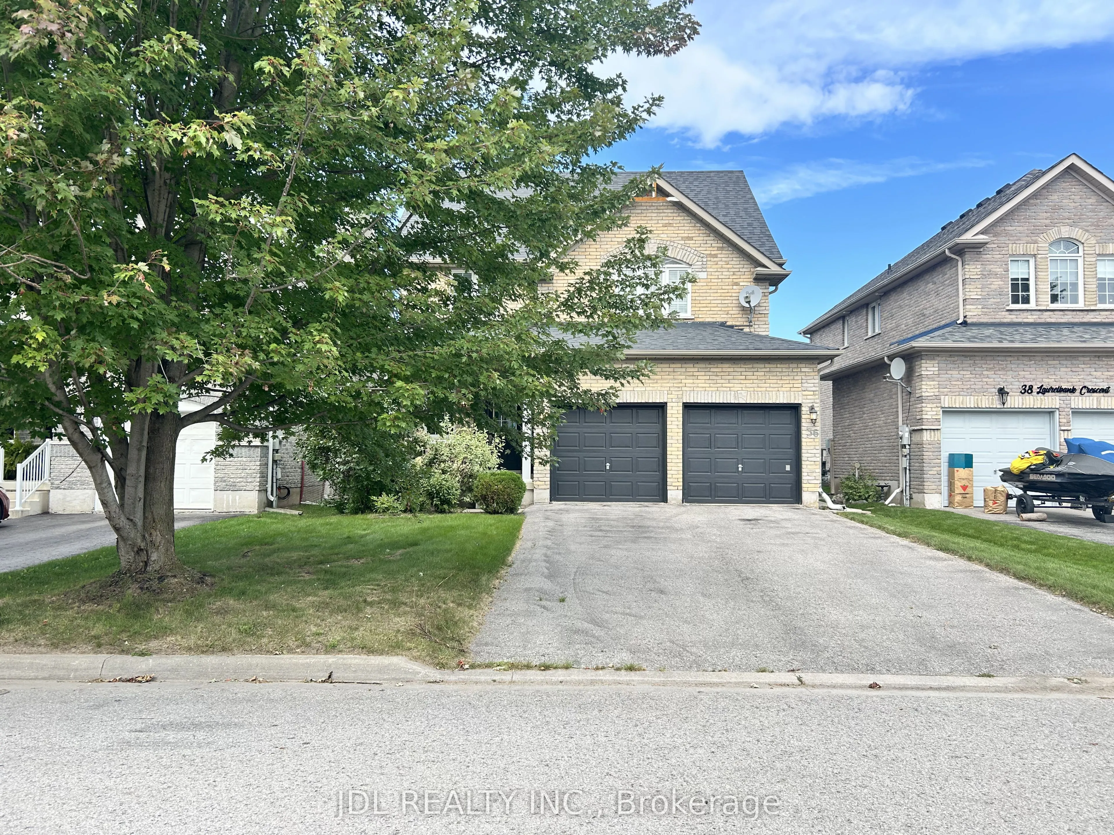 36 Laurelbank Crescent
