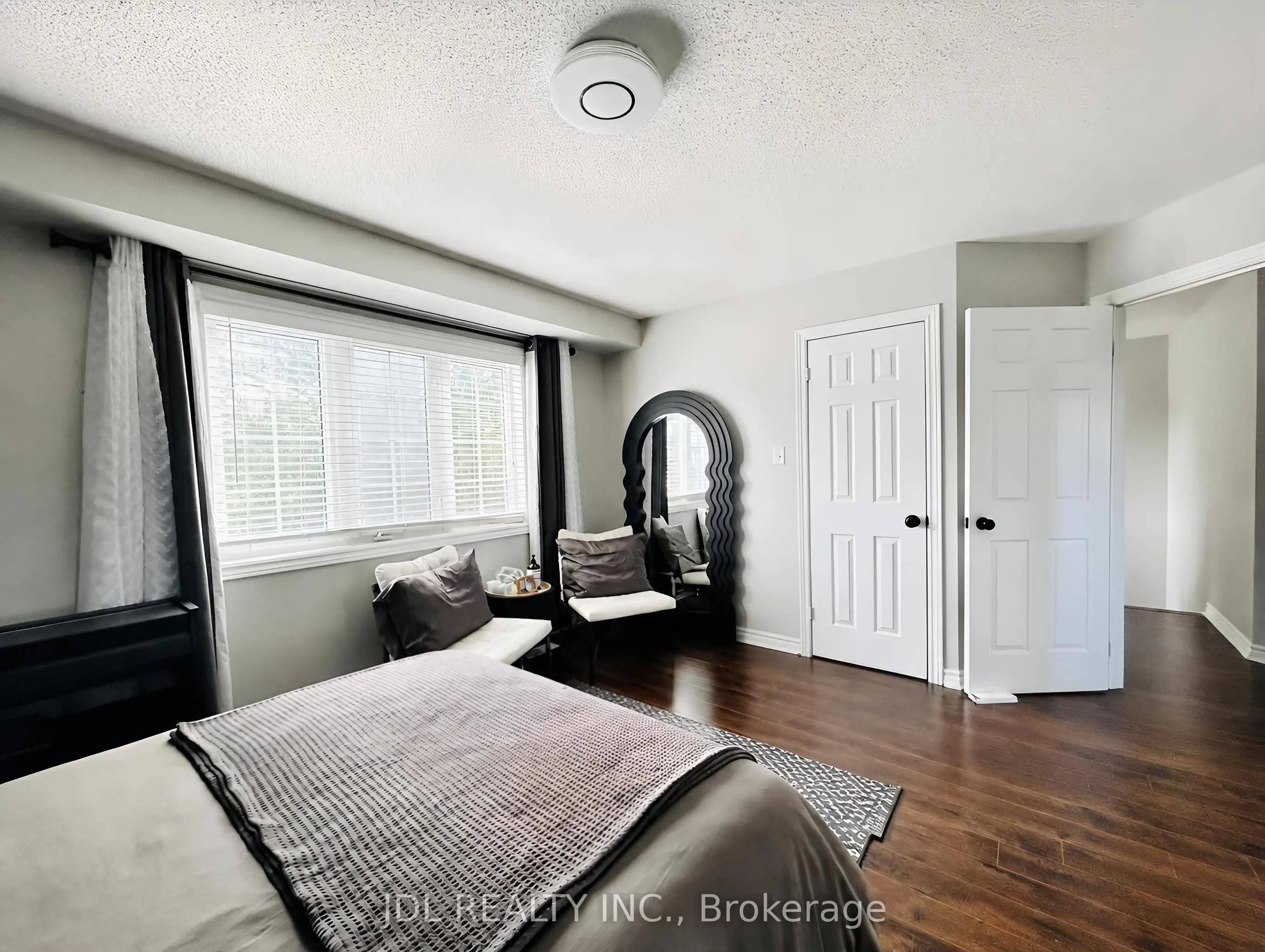 36 Laurelbank Crescent