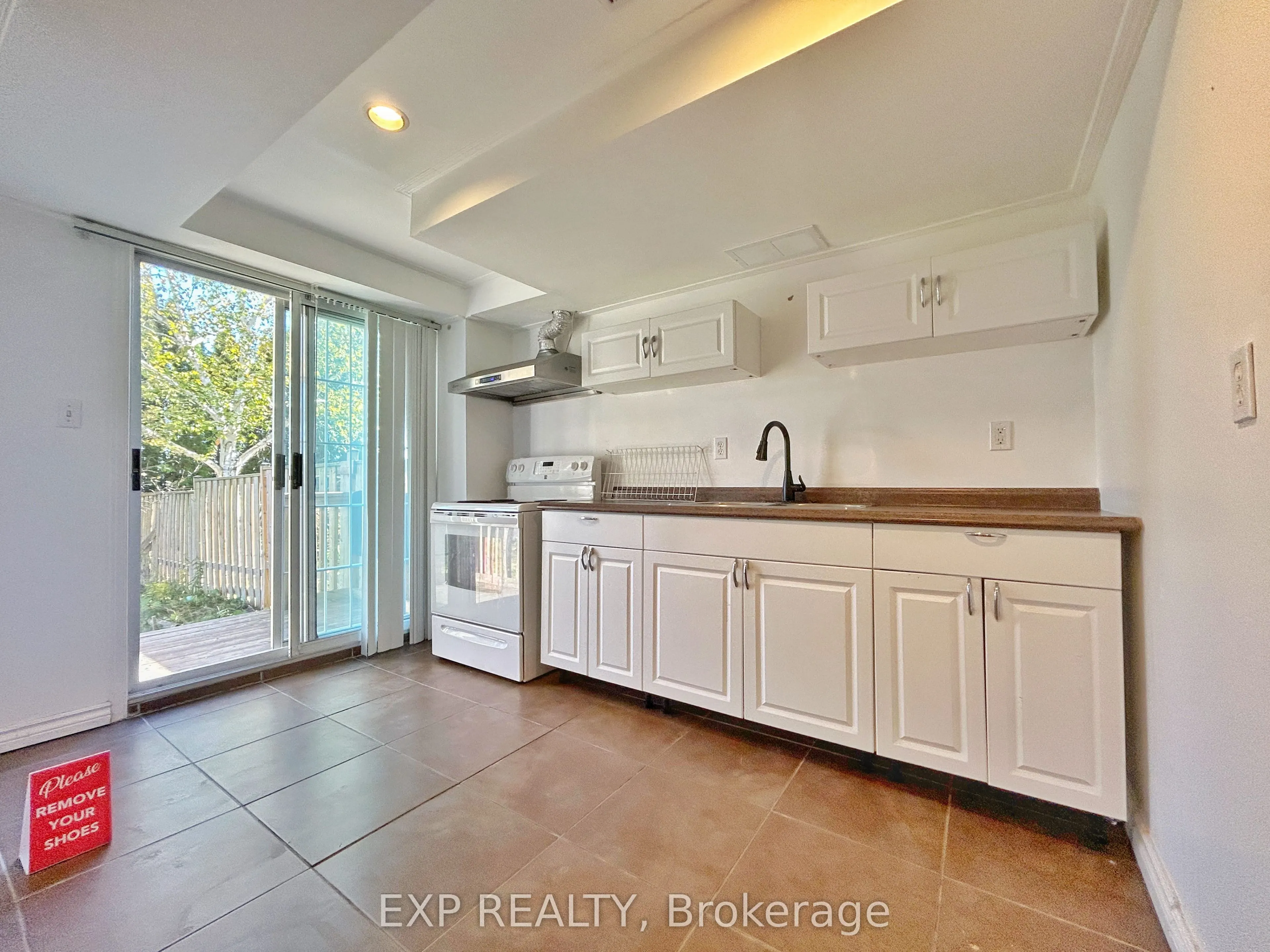 353 Flagstone Way #Bsmt