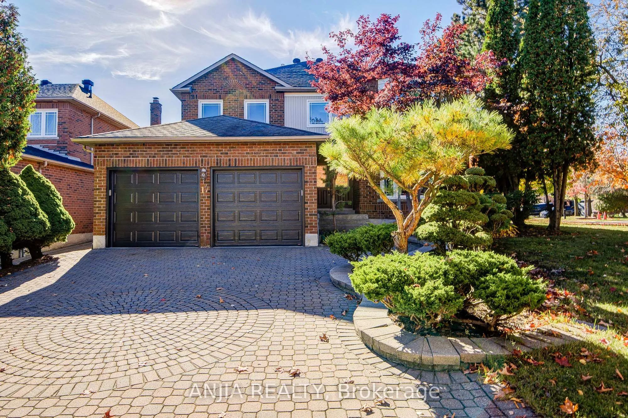 17 Charrington Crescent