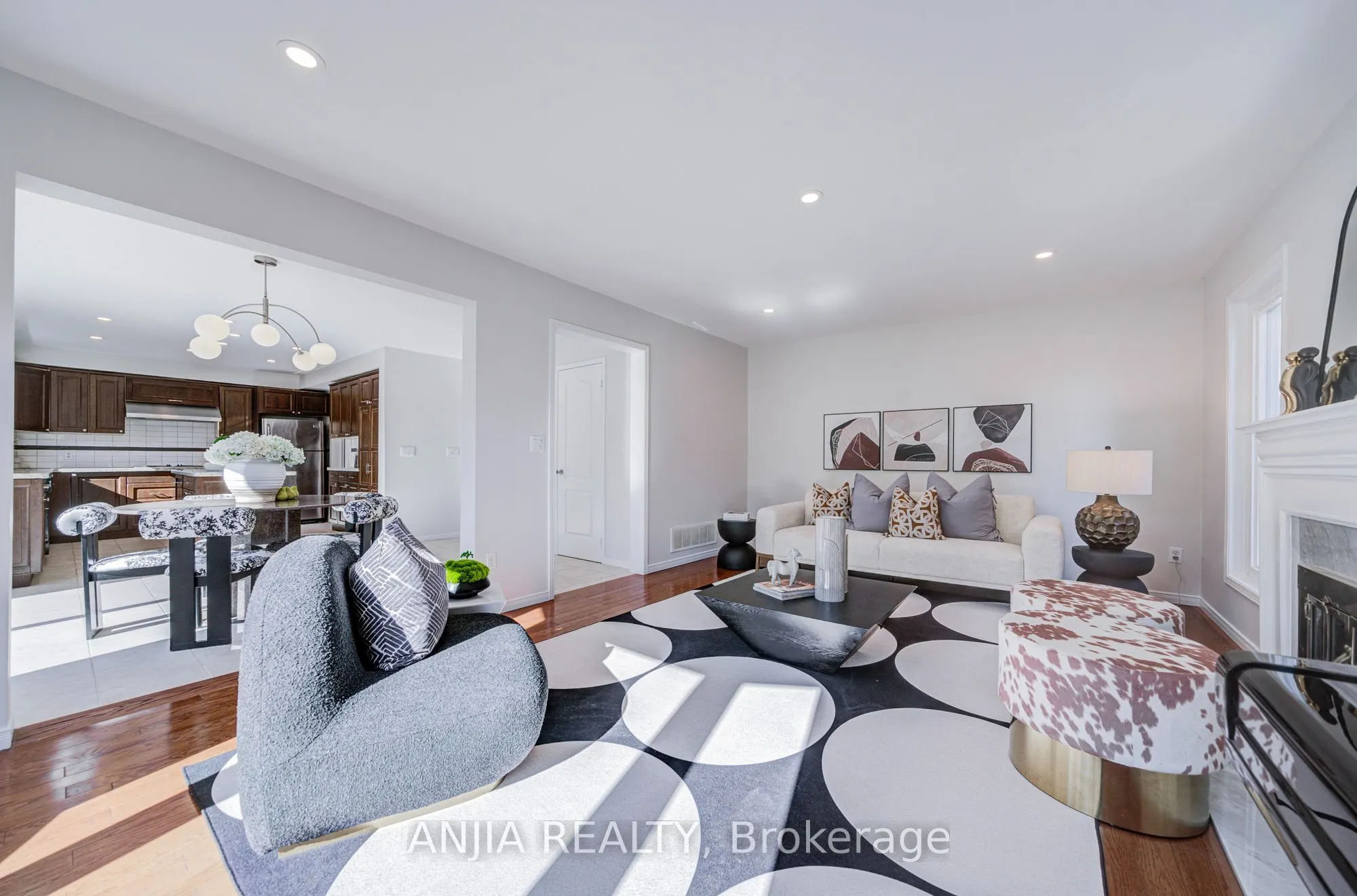 17 Charrington Crescent
