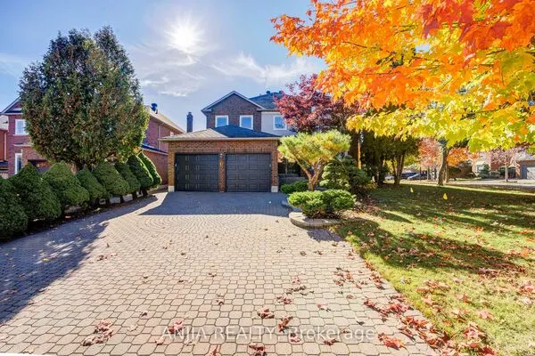 17 Charrington Crescent