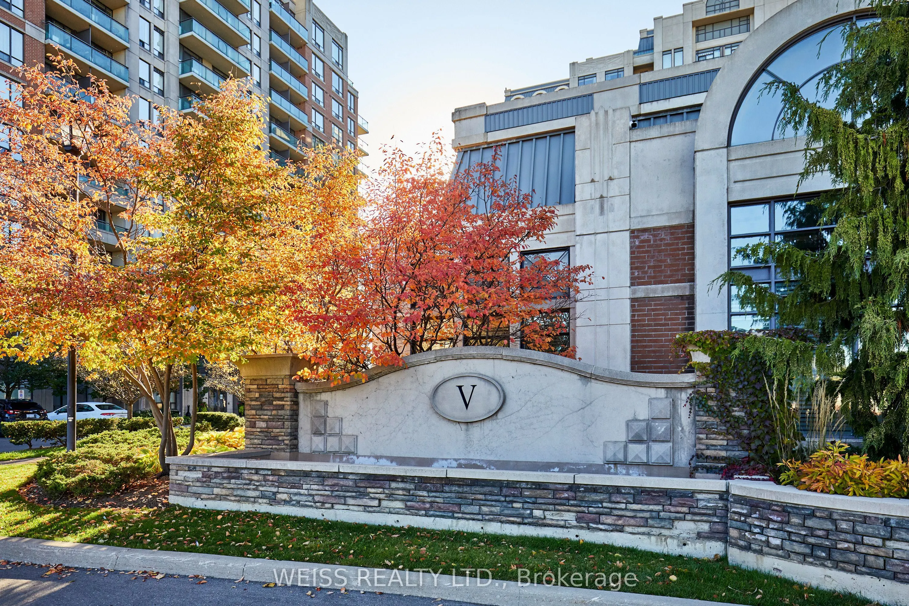 330 Red Maple Road #205